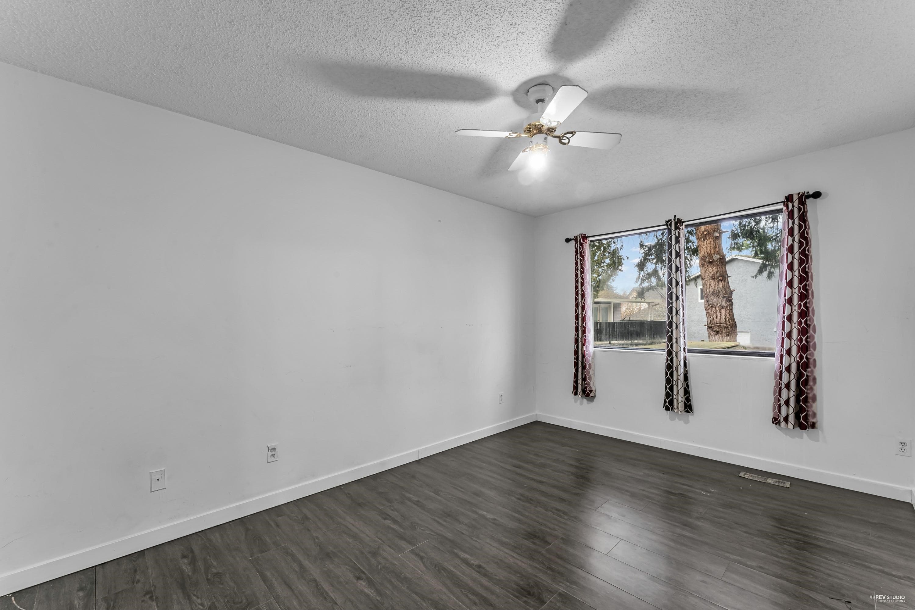 6735 133 Street, Surrey, V3W 7J5 — photo 3