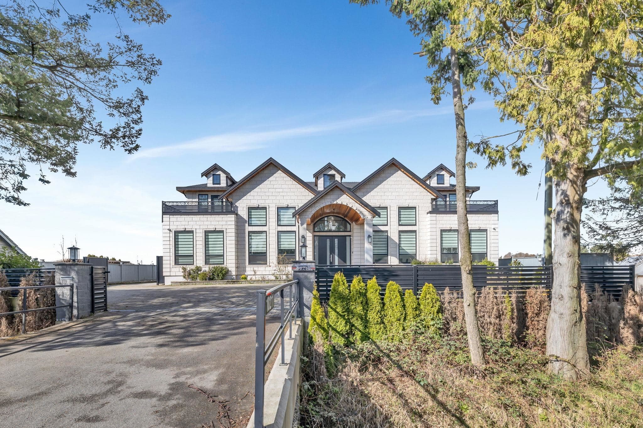 10211 No. 6 Road, Richmond