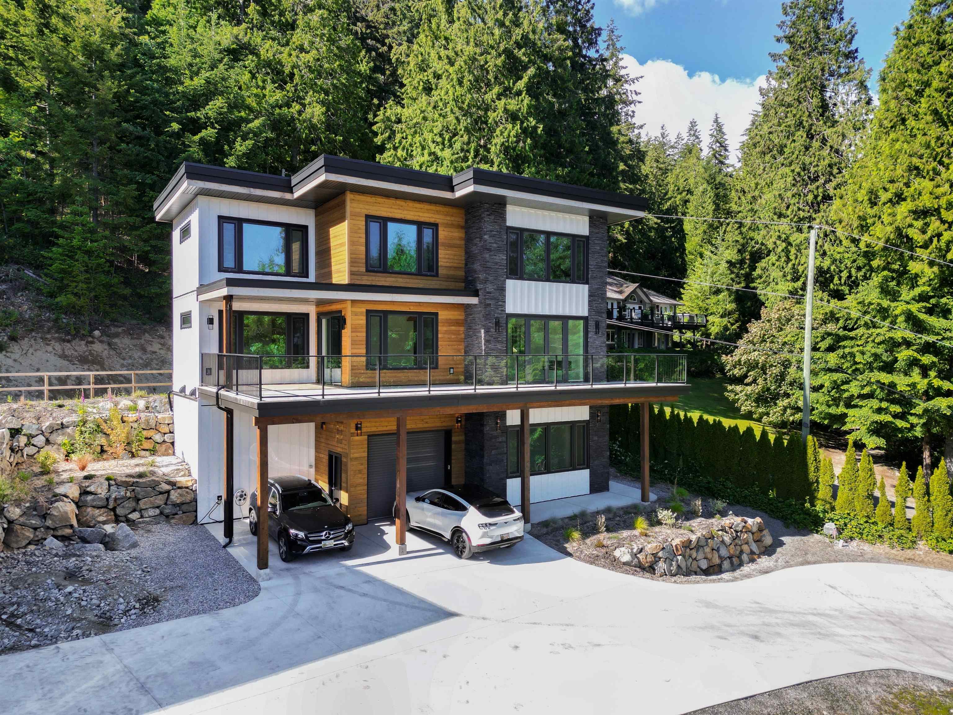 971 Marine Drive, Gibsons, V0N 1V1 — photo 1