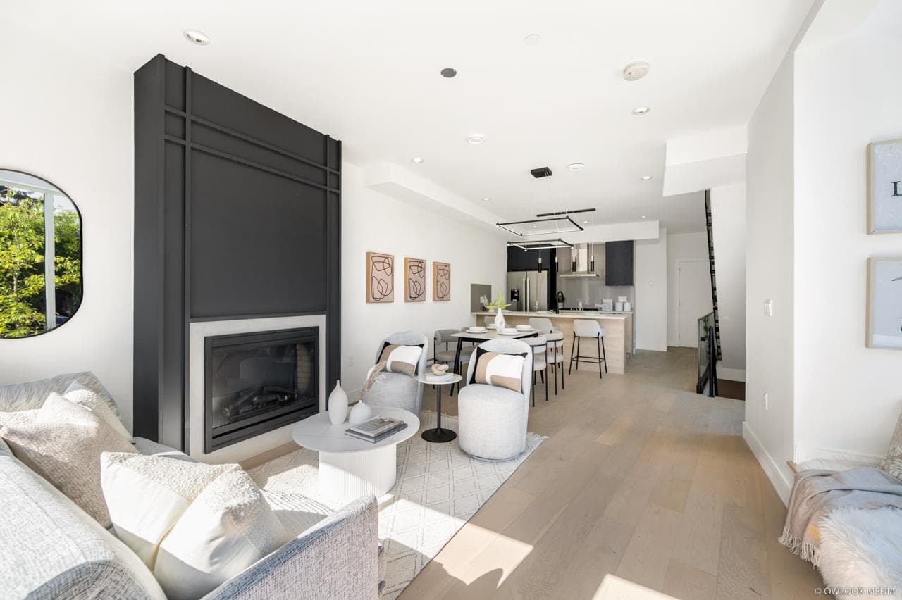 7355 Oak Street, Vancouver, V0V 0V0 — photo 3