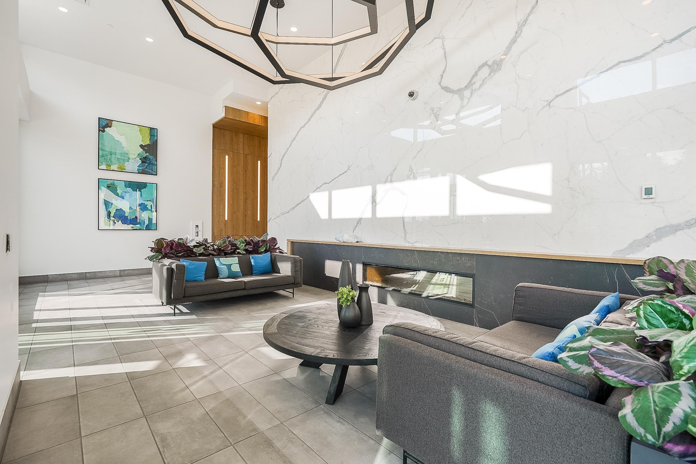 706 - 13655 Fraser Highway, Surrey, V3T 0P8 — photo 4