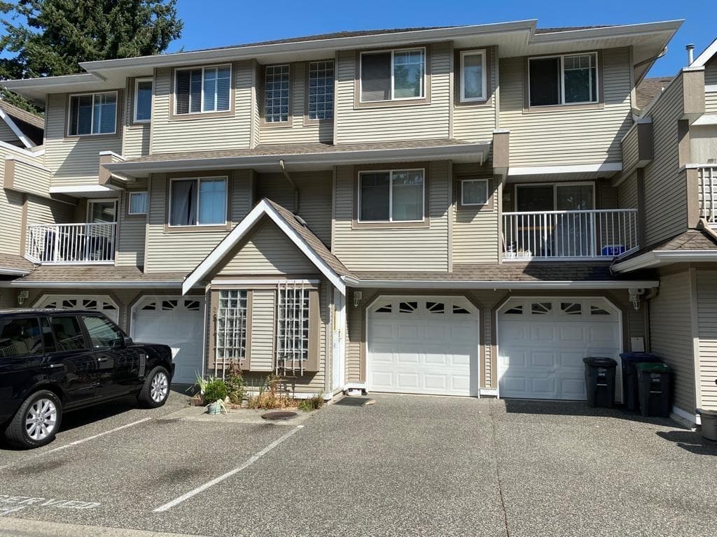 27 - 8289 121a Street, Surrey