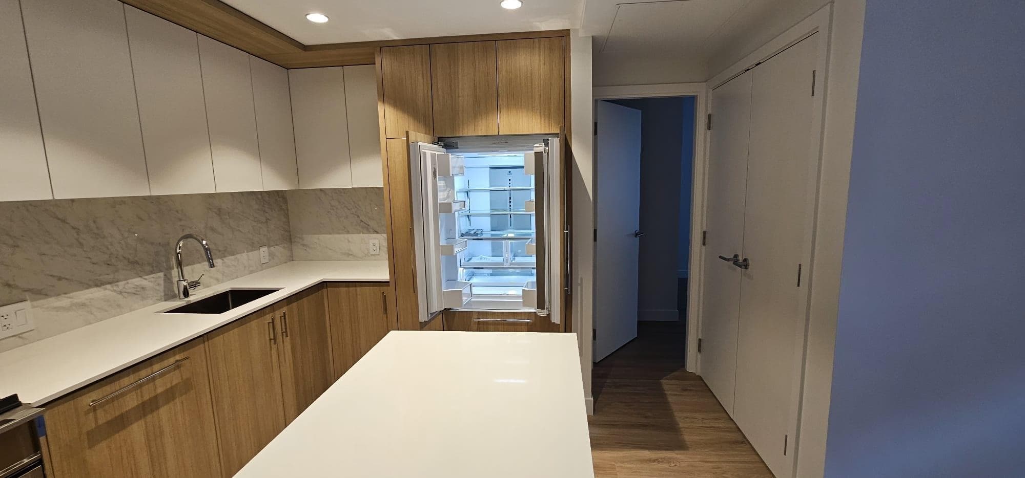 208 - 6085 Irmin Street, Burnaby, V5J 0J7 — photo 2
