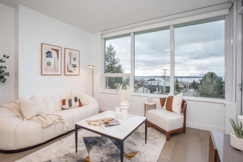 201 - 15165 Thrift Avenue, White Rock, V4B 0C1 — photo 1