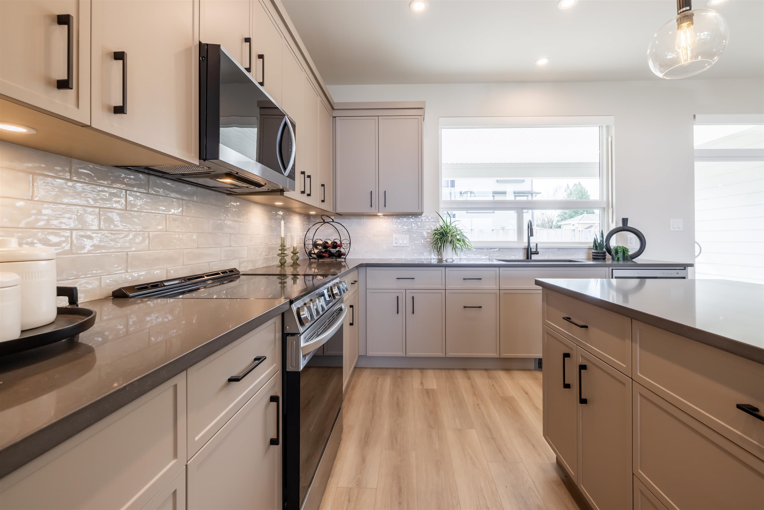 47280 Valerie Place, Chilliwack, V2P 0K4 — photo 3