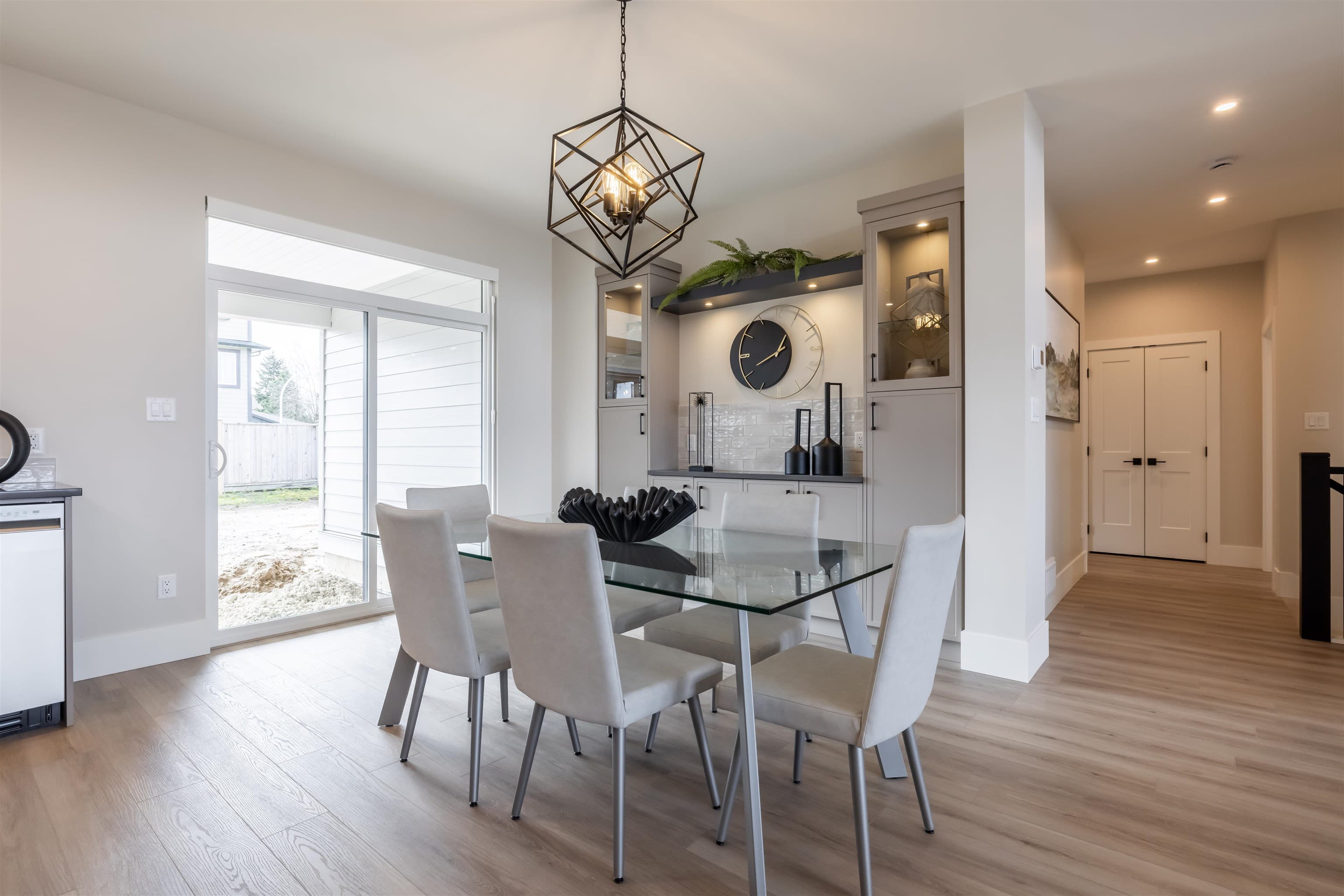 47280 Valerie Place, Chilliwack, V2P 0K4 — photo 5
