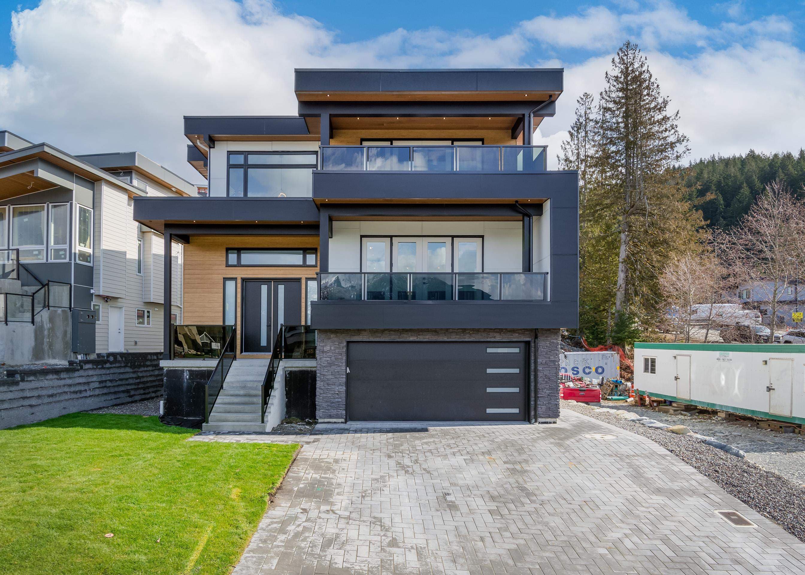 4 - 3385 Mamquam Road, Squamish