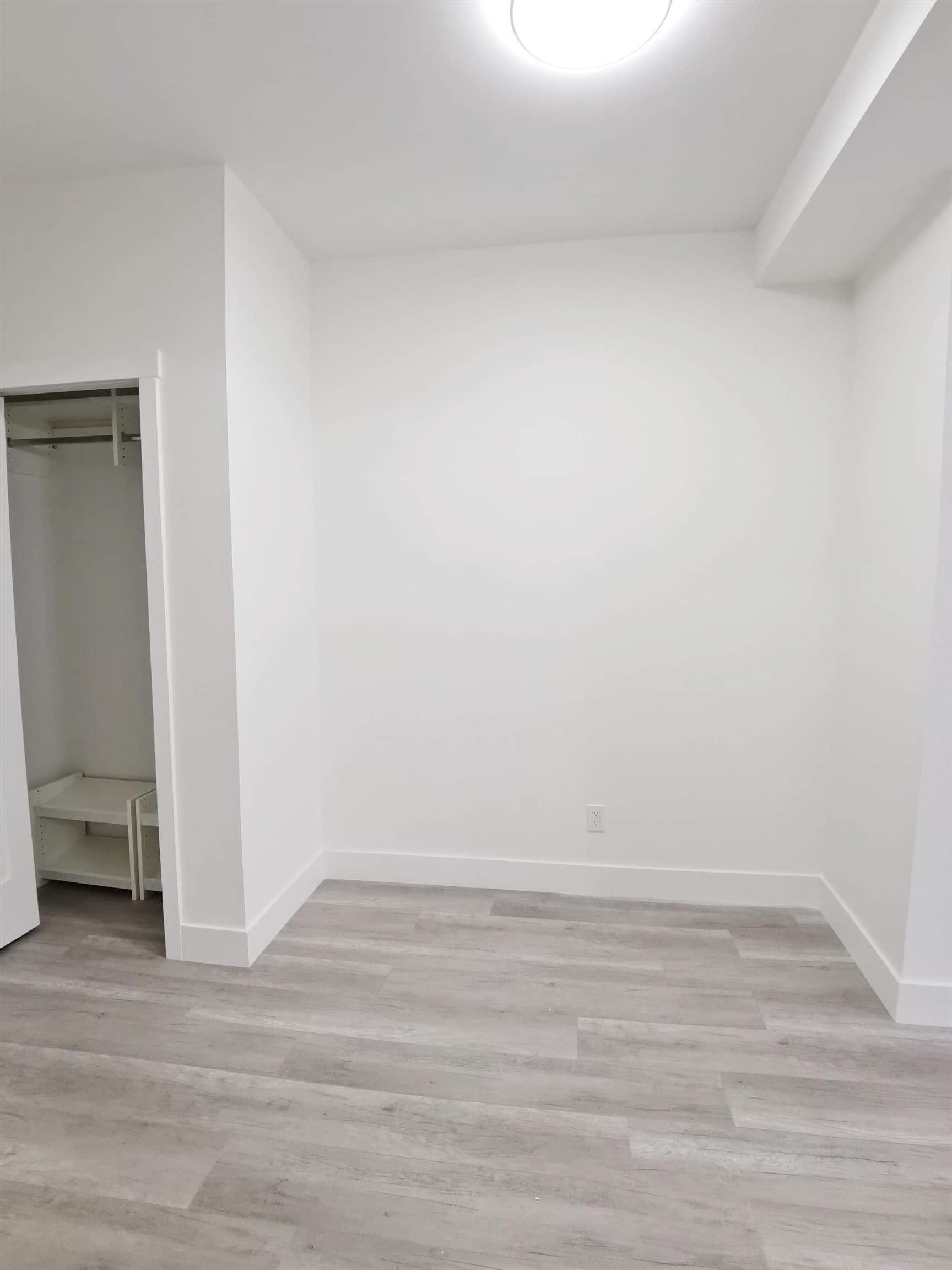 201 - 13978 Fraser Highway, Surrey, V3T 0P2 — photo 5