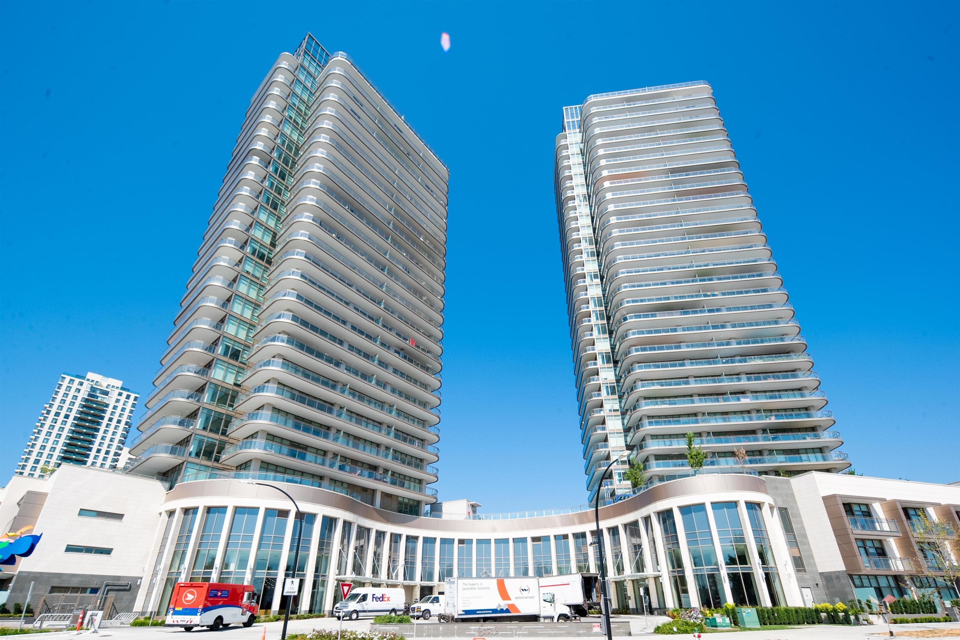 2706 - 5333 Goring Street, Burnaby, V5B 0B6 — photo 2