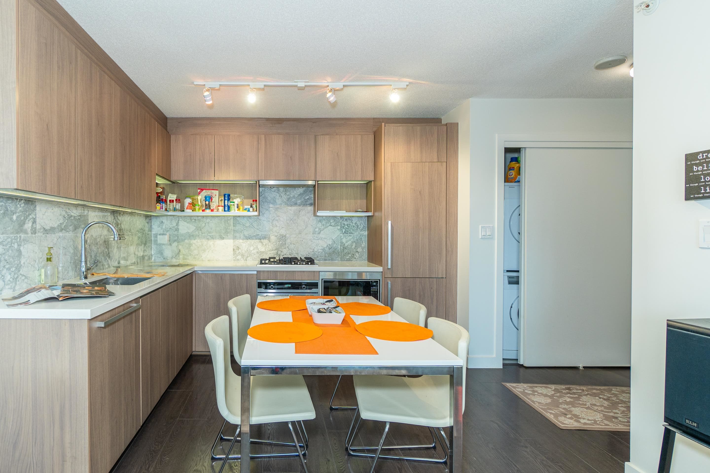 1915 - 13750 100 Avenue, Surrey, V3T 0L3 — photo 5