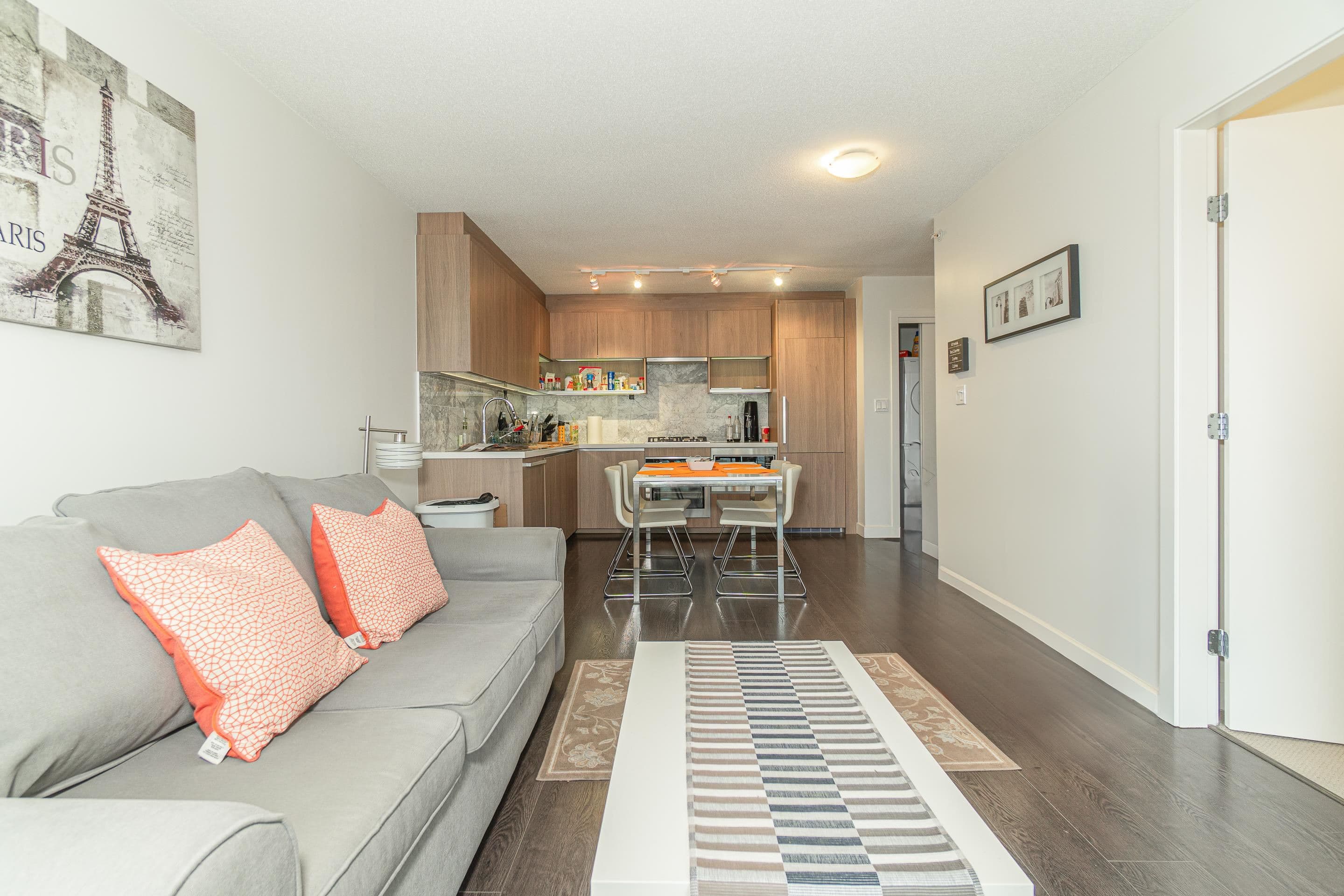 1915 - 13750 100 Avenue, Surrey, V3T 0L3 — photo 4