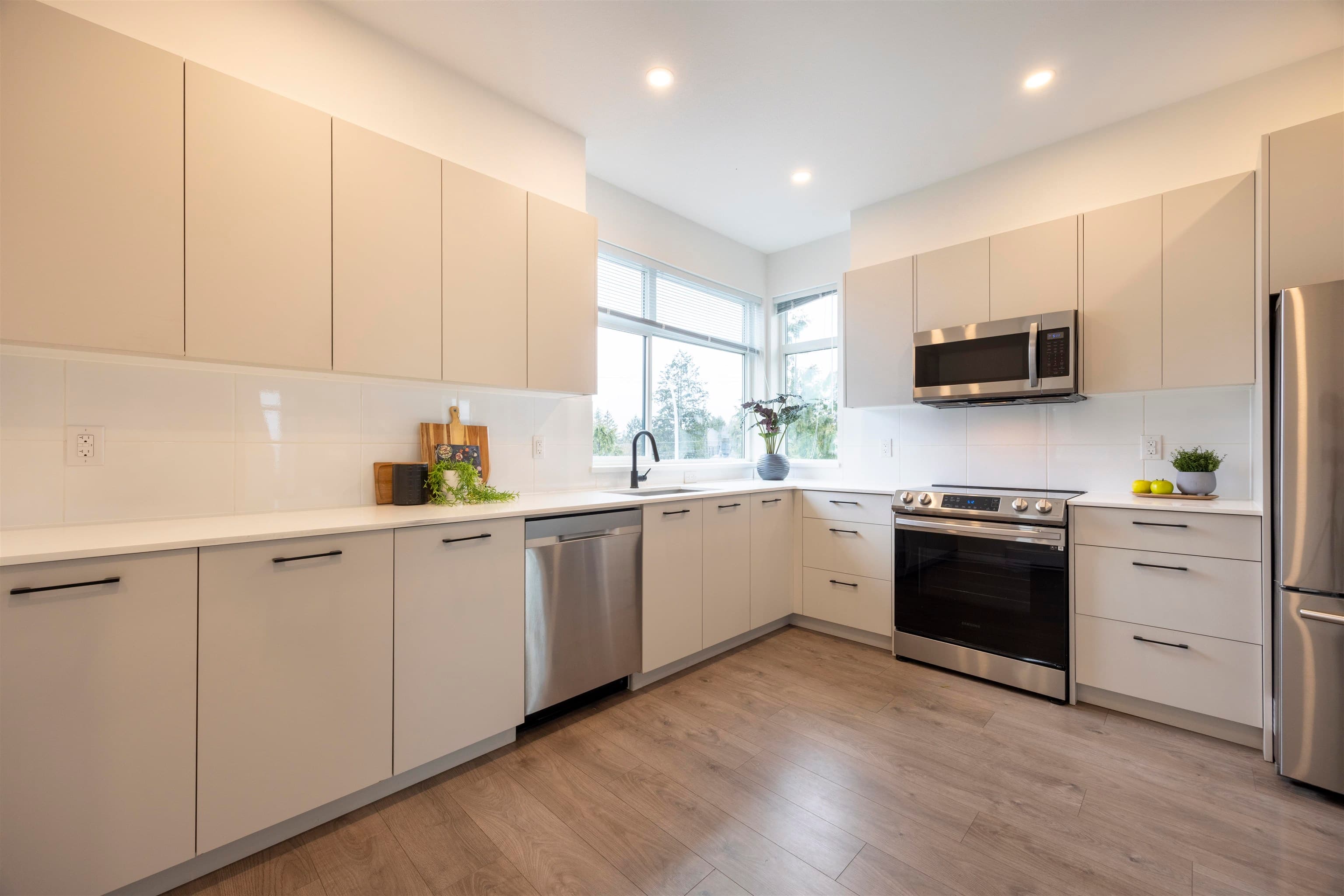 106 - 15235 Sitka Drive, Surrey, V3S 0A9 — photo 5