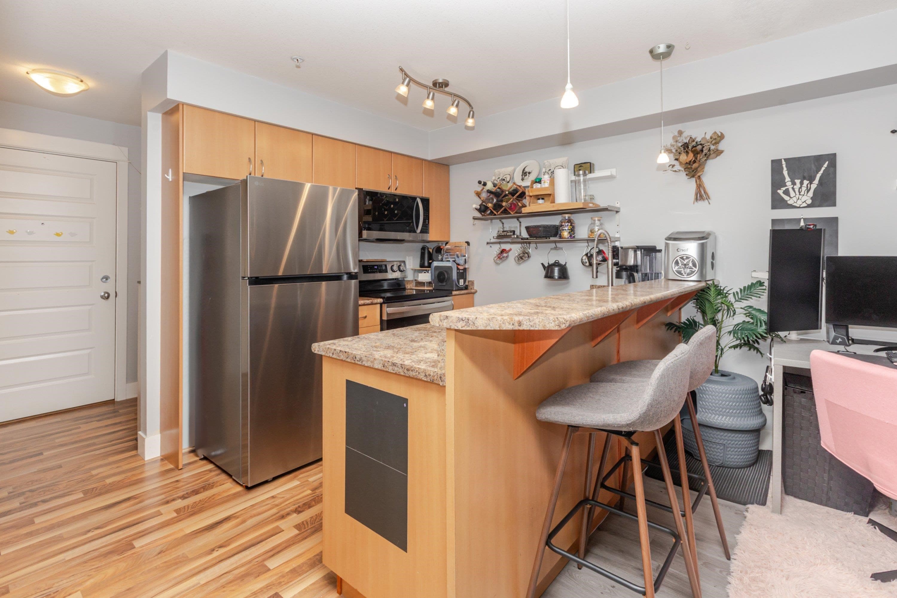 105 - 2515 Park Drive, Abbotsford, V2S 0B2 — photo 5