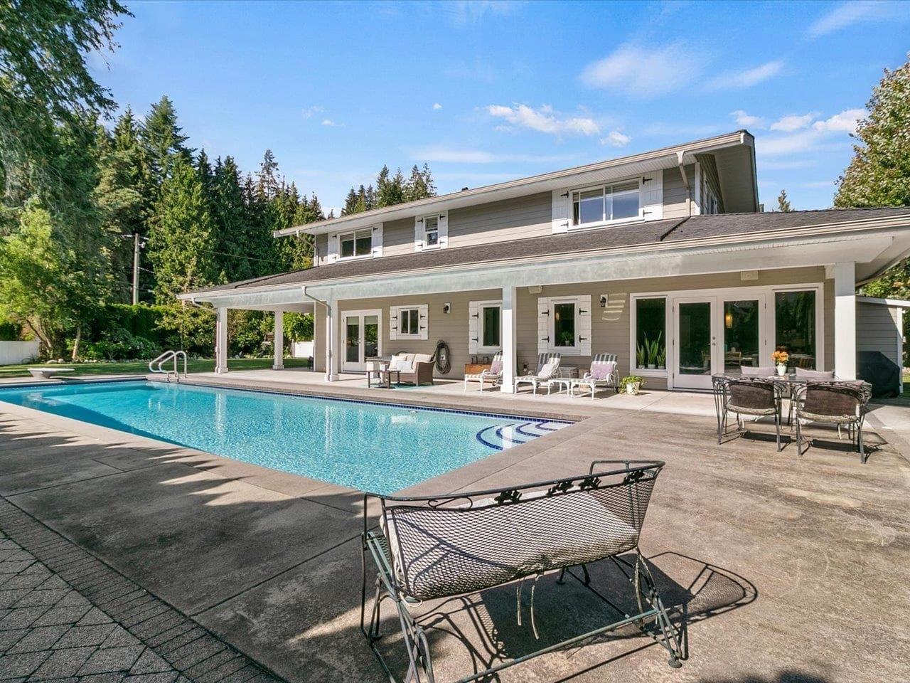 320 Moyne Drive, West Vancouver