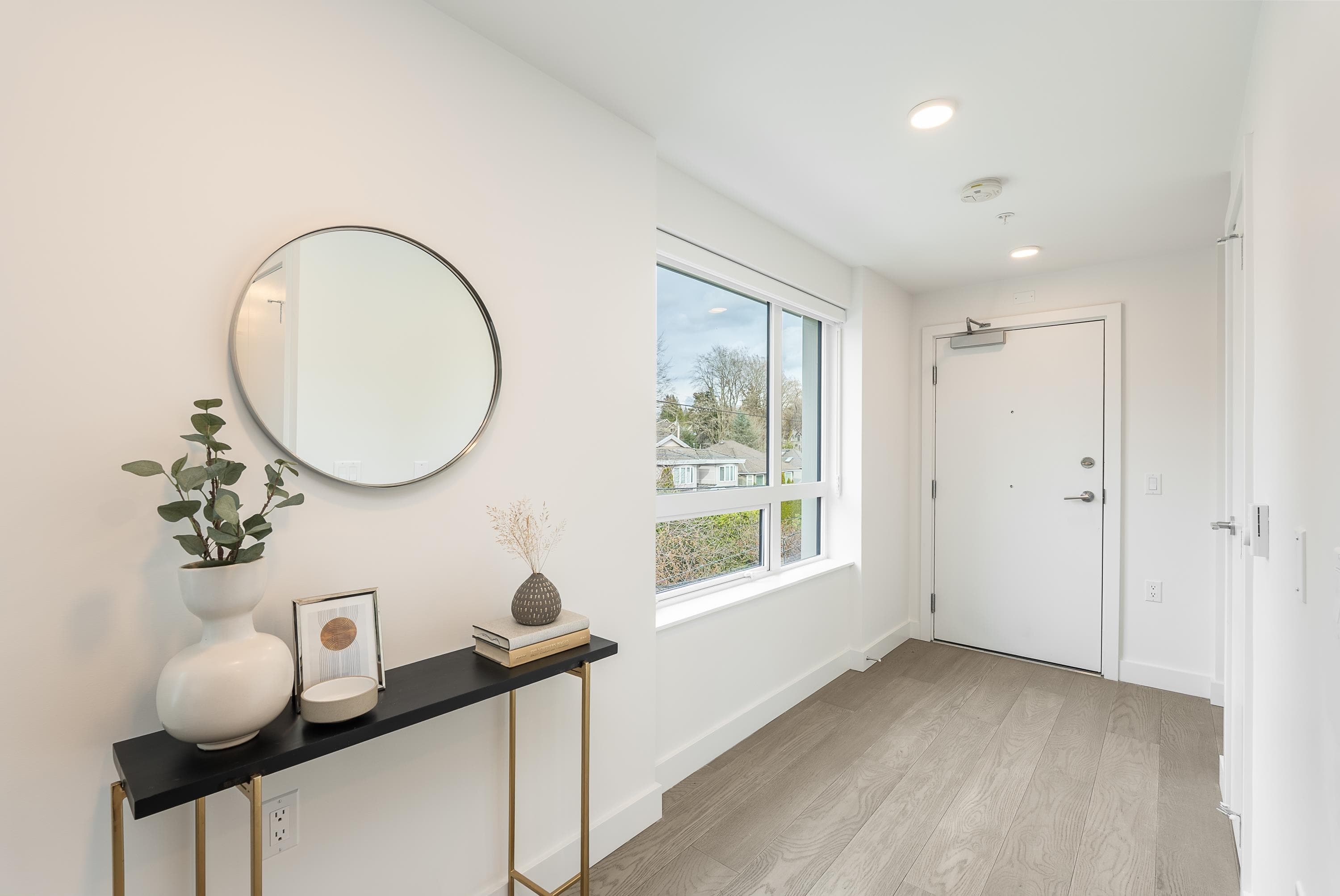 301 - 3590 W 39 Avenue, Vancouver, V6B 3A4 — photo 2