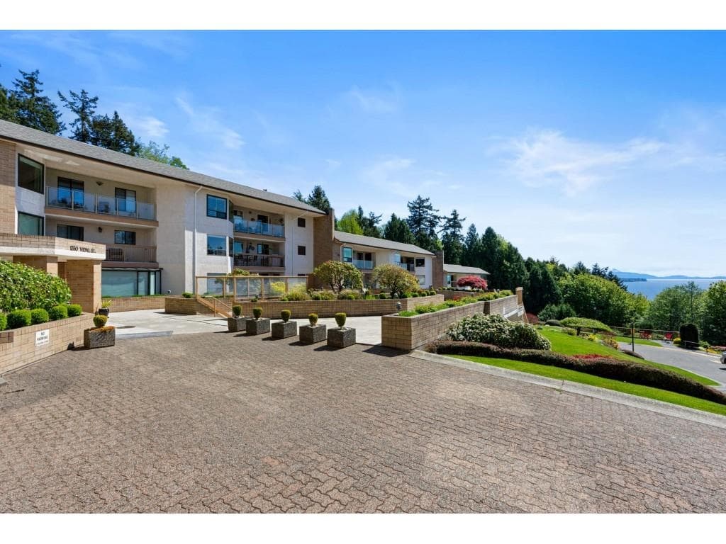 614 - 1350 Vidal Street, White Rock, V4B 5G6 — photo 4