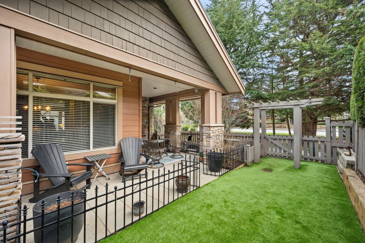 37 - 15151 34 Avenue, Surrey, V3Z 4P5 — photo 1