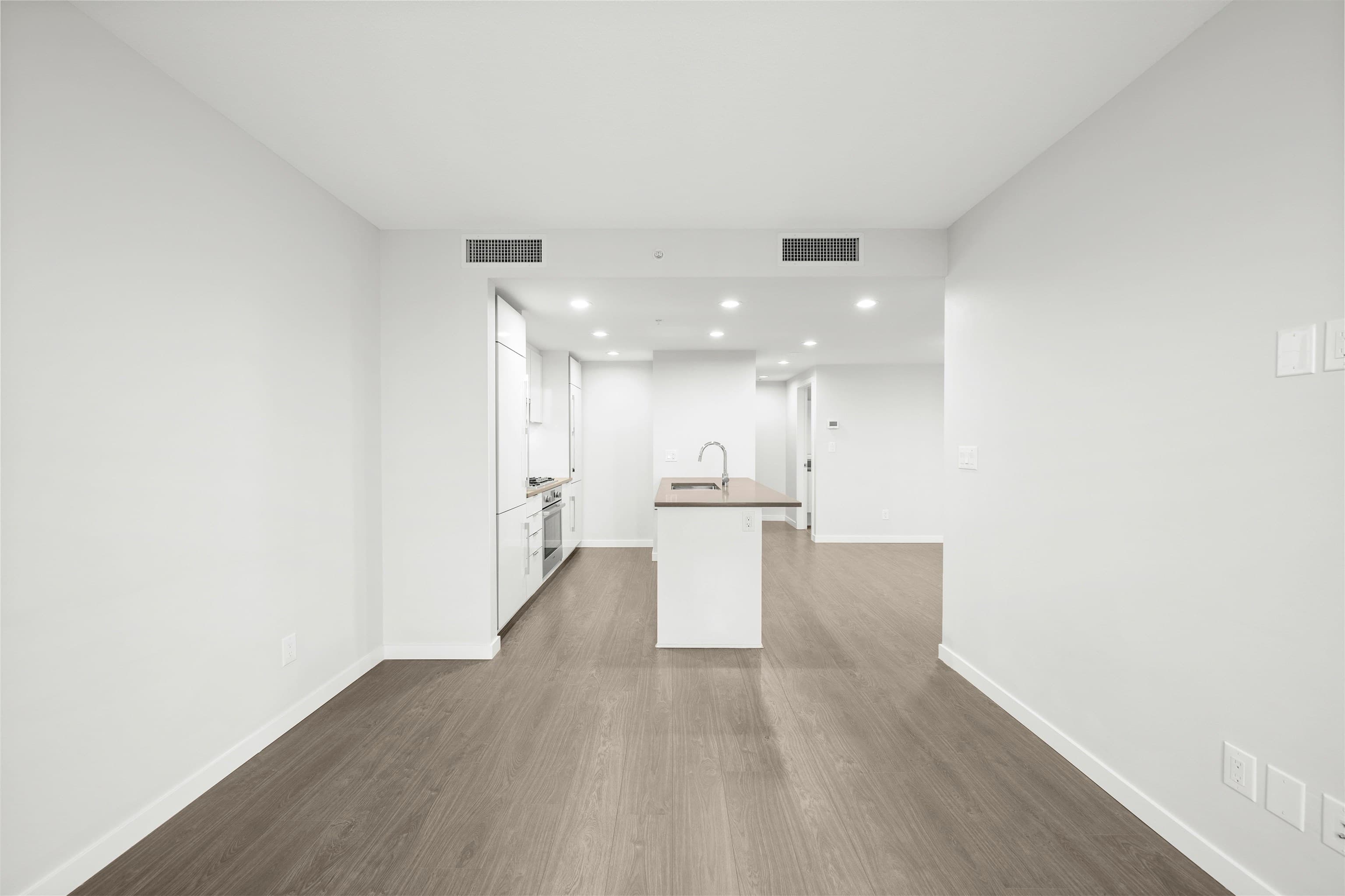 1610 - 3333 Brown Road, Richmond, V6X 0P6 — photo 2