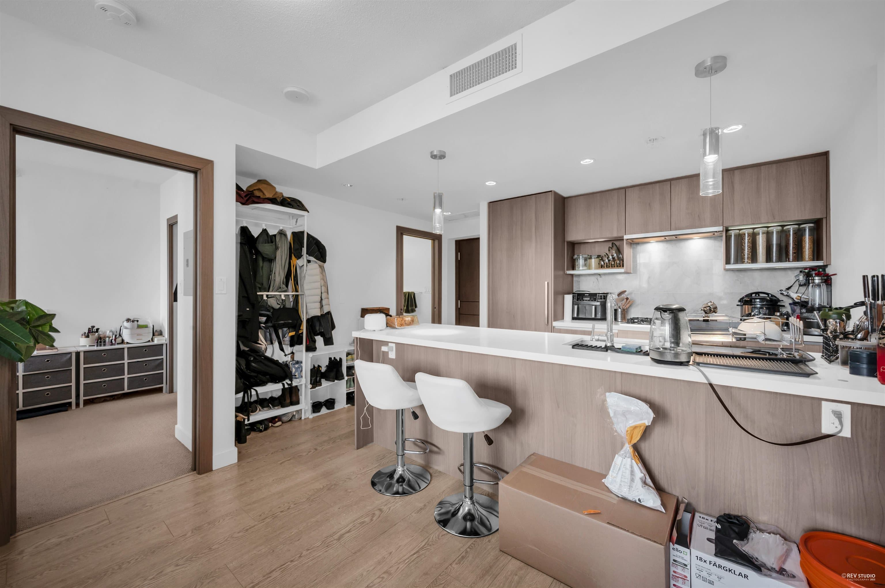 711 - 68 Smithe Street, Vancouver, V6B 0P4 — photo 3