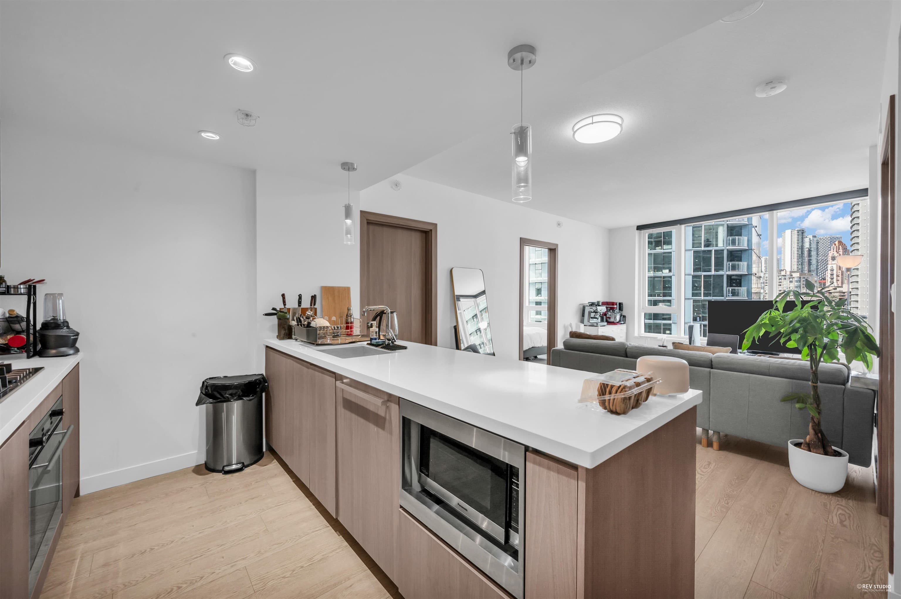 711 - 68 Smithe Street, Vancouver, V6B 0P4 — photo 4