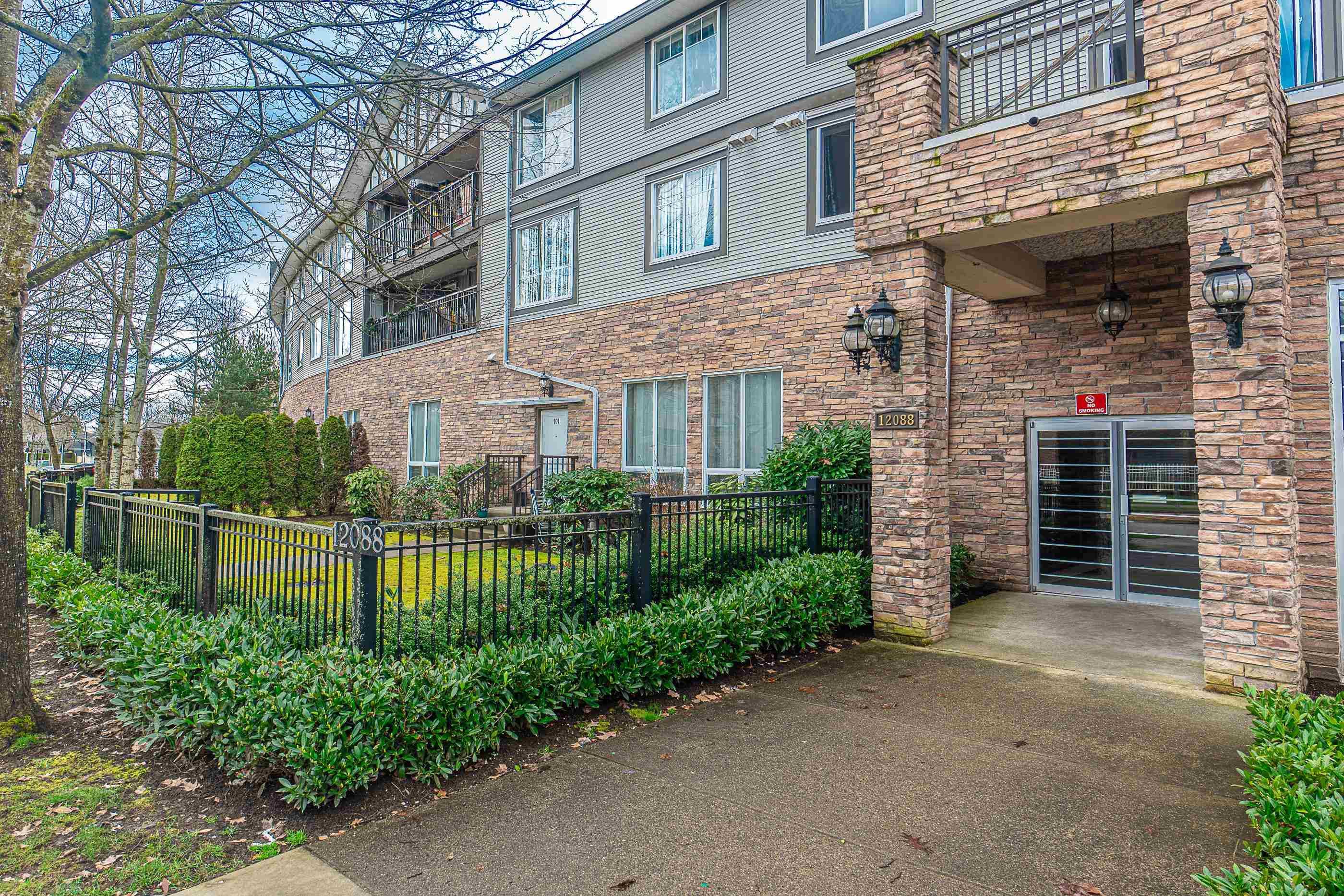 312 - 12088 75a Avenue, Surrey, V3W 1Y4 — photo 4