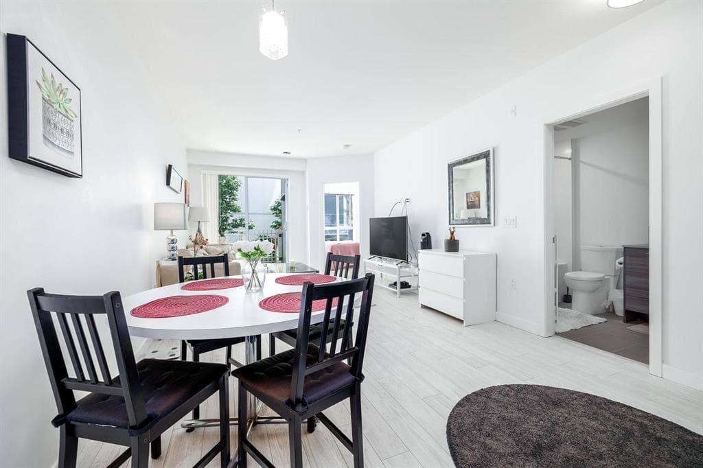110 - 13963 105 Boulevard, Surrey, V3T 0M9 — photo 5