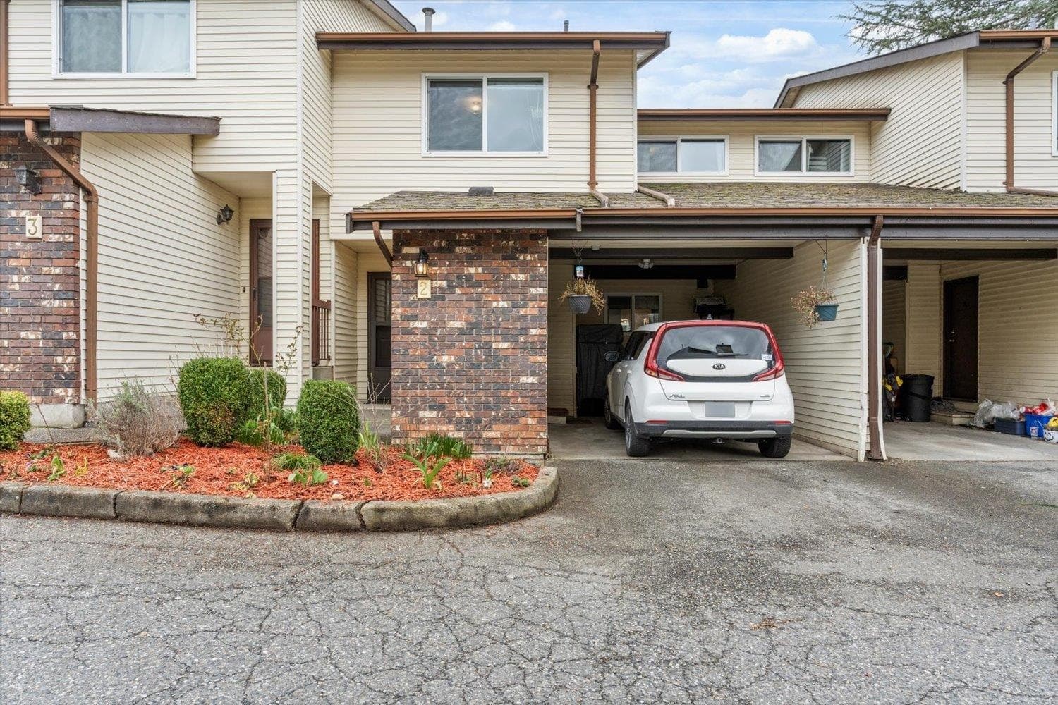 2 - 33951 Marshall Road, Abbotsford, V2S 1L6 — photo 3