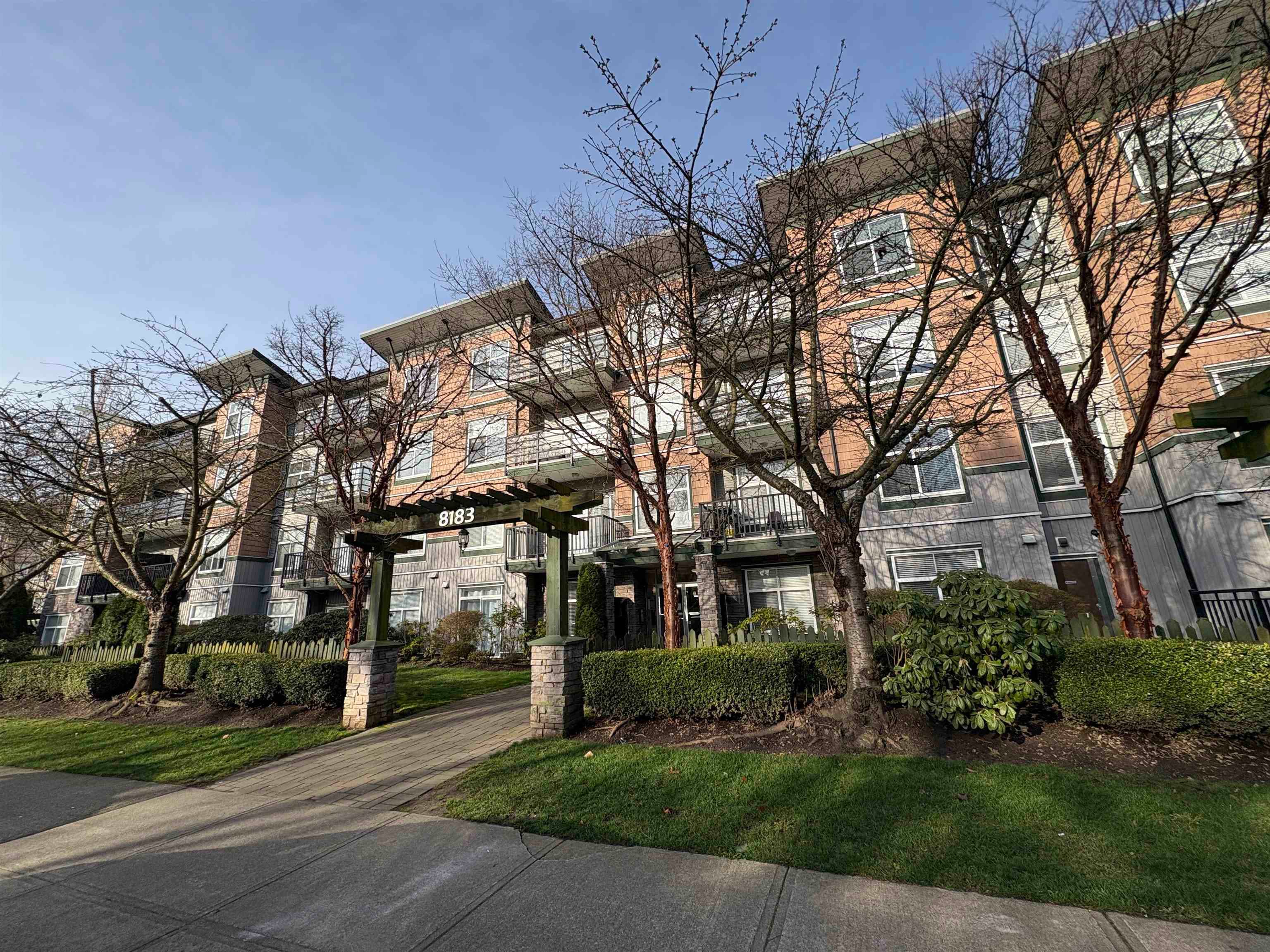 409 - 8183 121a Street, Surrey, V3W 1S7 — photo 2