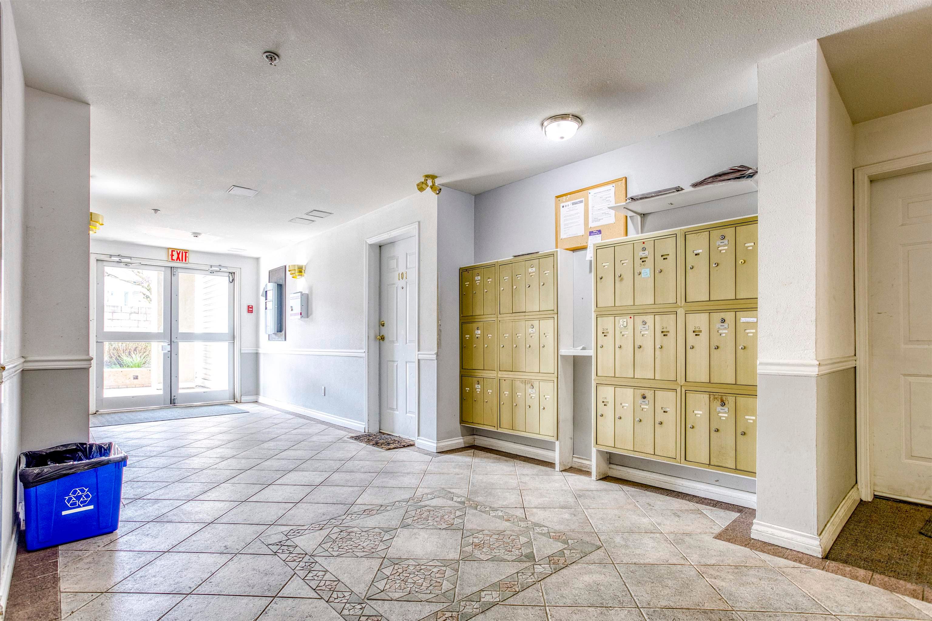 214 - 12769 72 Avenue, Surrey, V3W 2M7 — photo 2