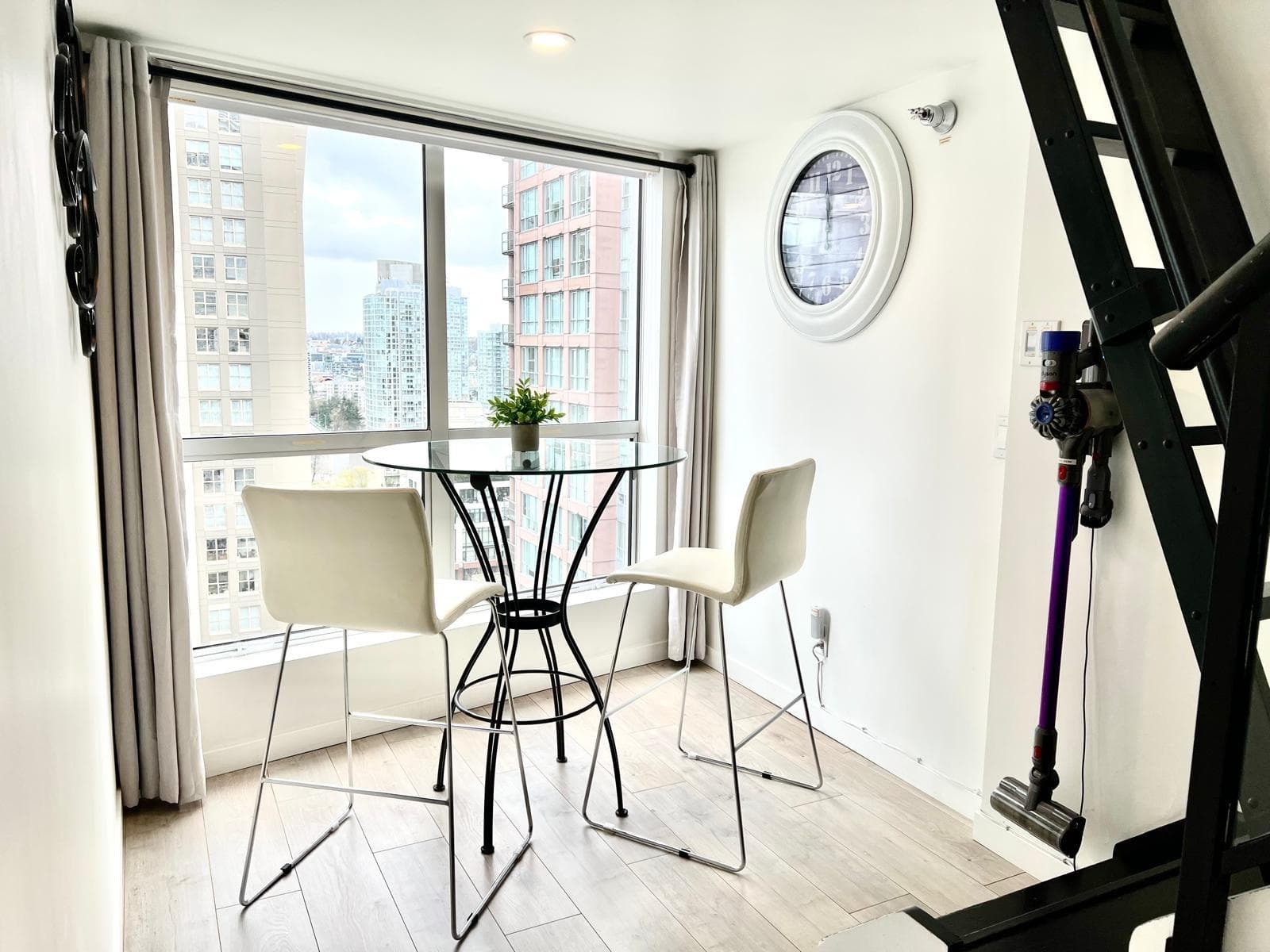811 - 933 Seymour Street, Vancouver, V6B 6L6 — photo 4