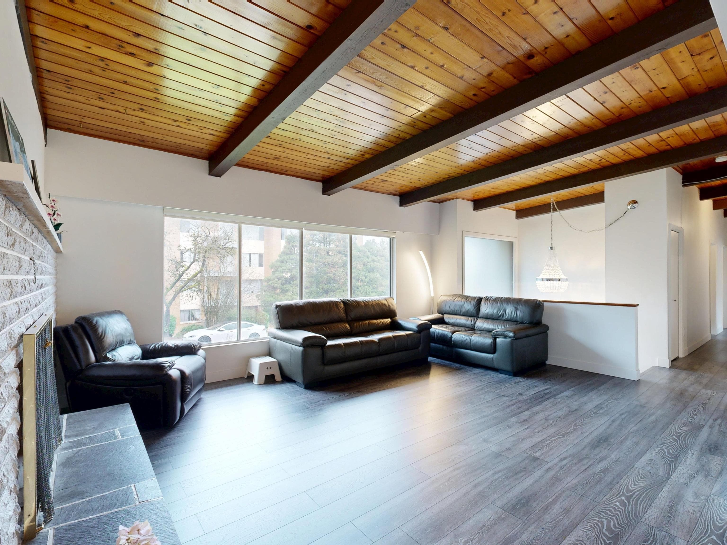 39 Mott Crescent, New Westminster, V3L 4L8 — photo 5