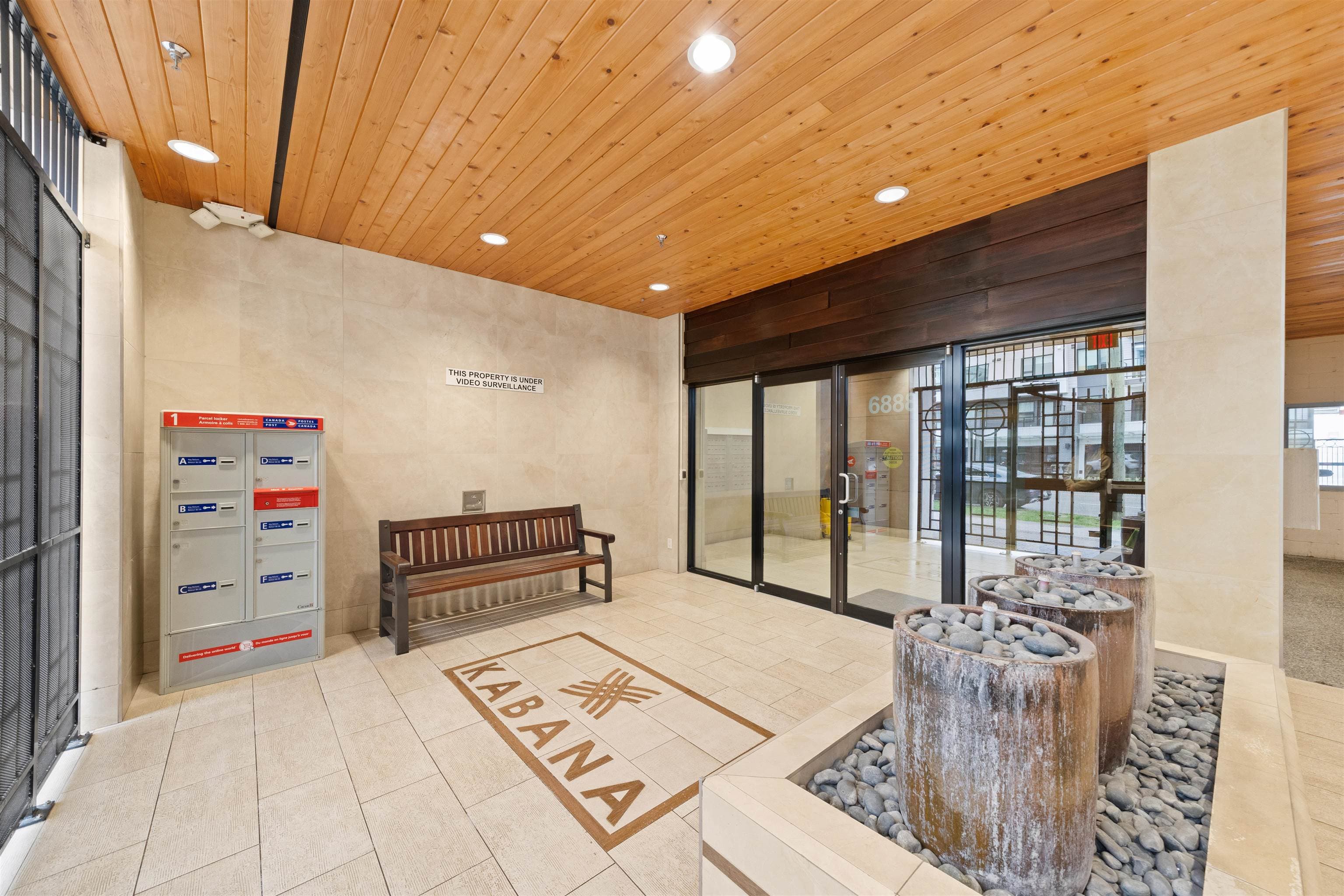 402 - 6888 Royal Oak Avenue, Burnaby, V5J 4J2 — photo 3