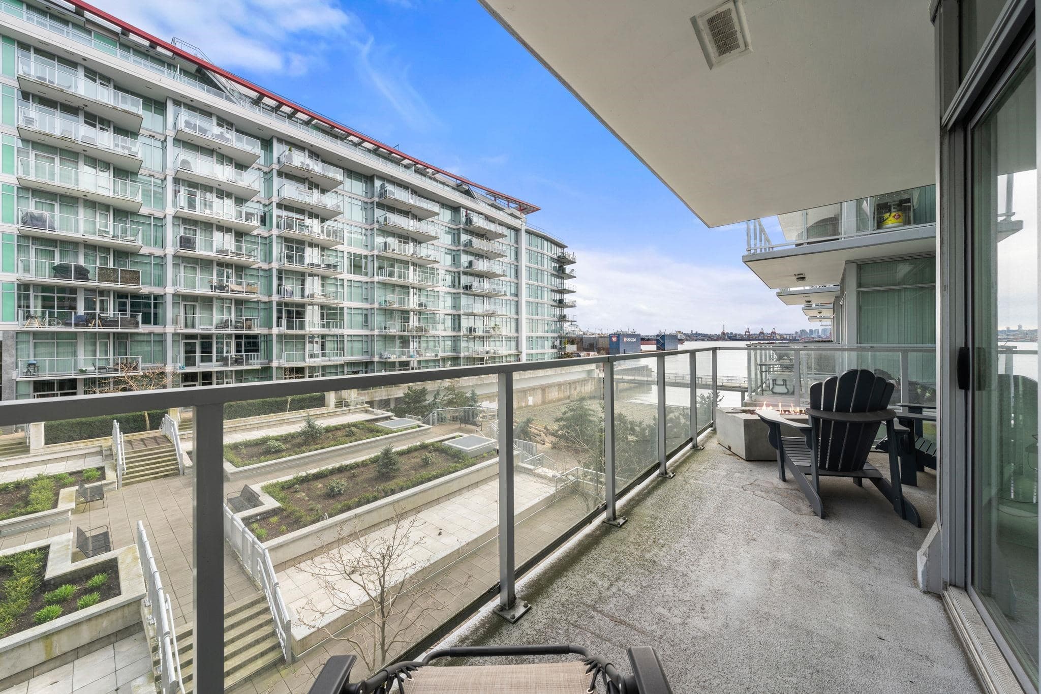 313 - 175 Victory Ship Way, North Vancouver, V7L 0G1 — photo 4