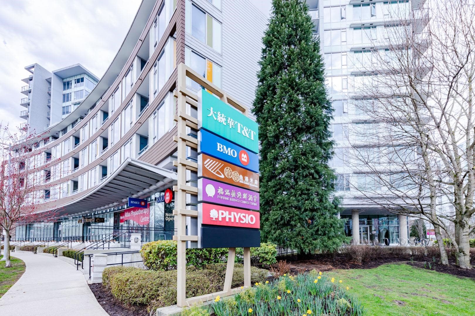 708 - 6971 Elmbridge Way, Richmond, V7C 0A5 — photo 4