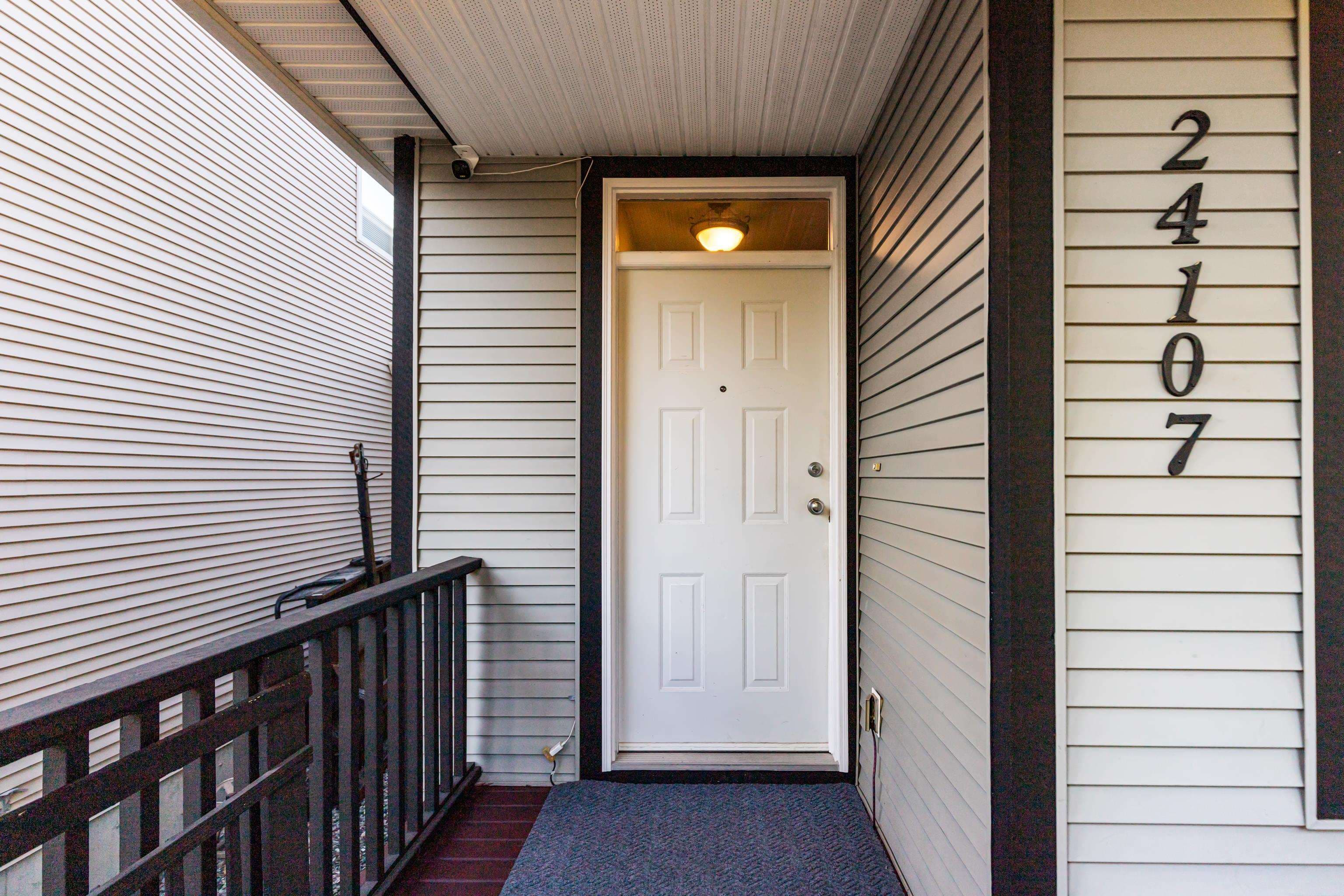 24107 102 Avenue, Maple Ridge, V2W 2A2 — photo 4