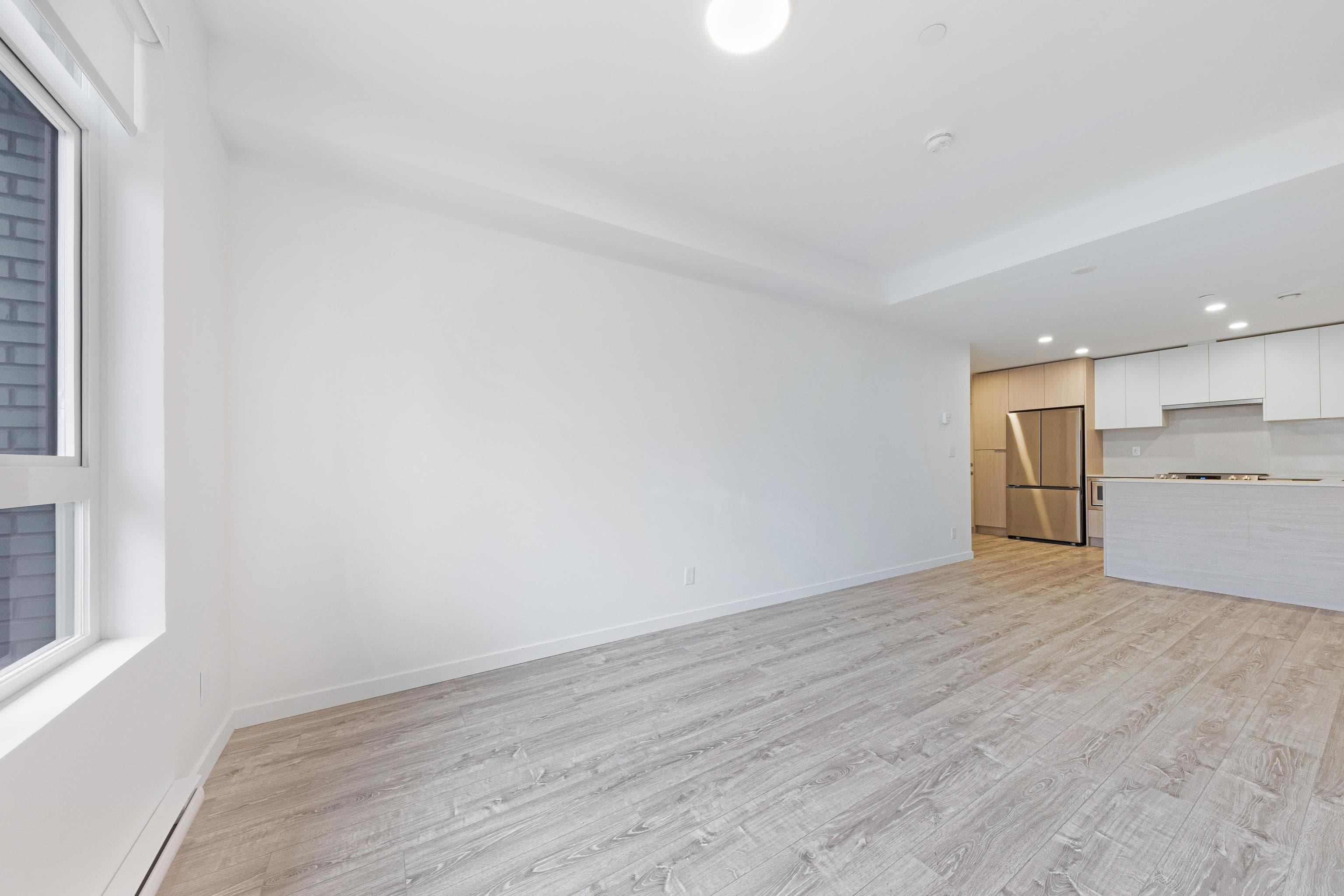 327 - 13968 Laurel Drive, Surrey, V3T 1A8 — photo 4