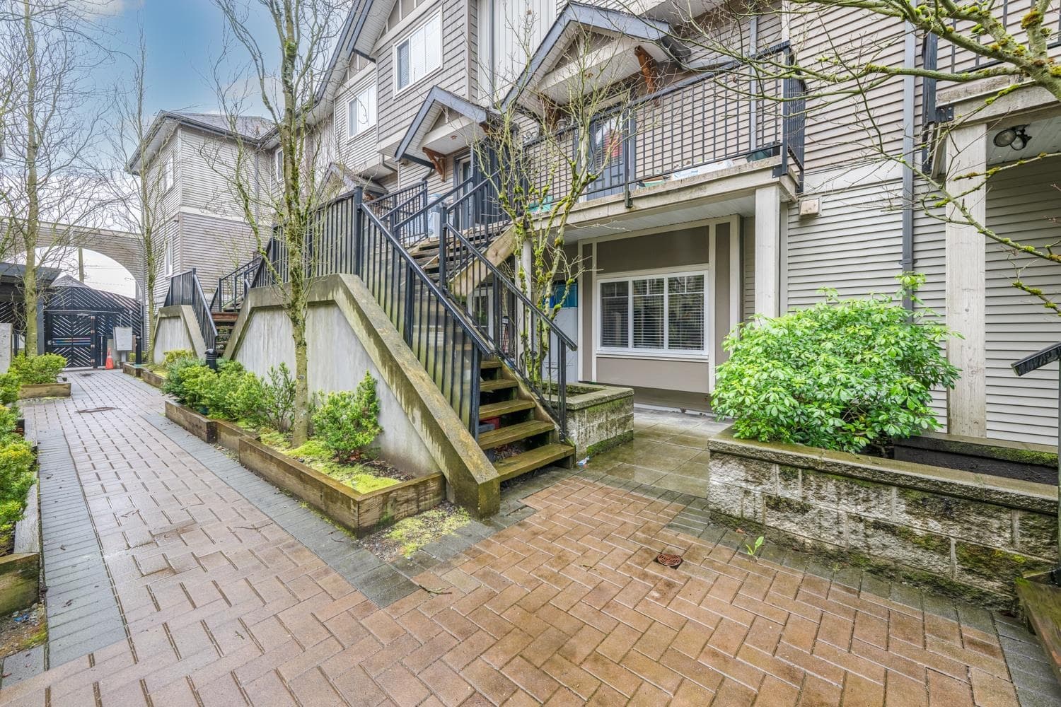 104 - 5211 Irmin Street, Burnaby, V5J 0C9 — photo 4