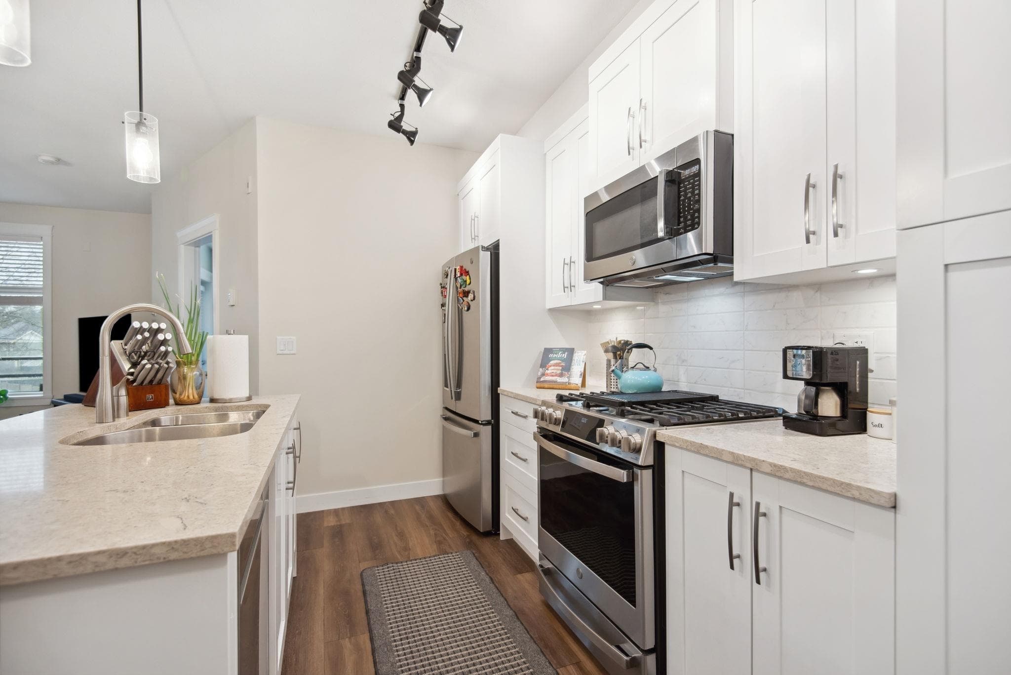 313 - 11077 Ravine Road, Surrey, V3T 0R7 — photo 2