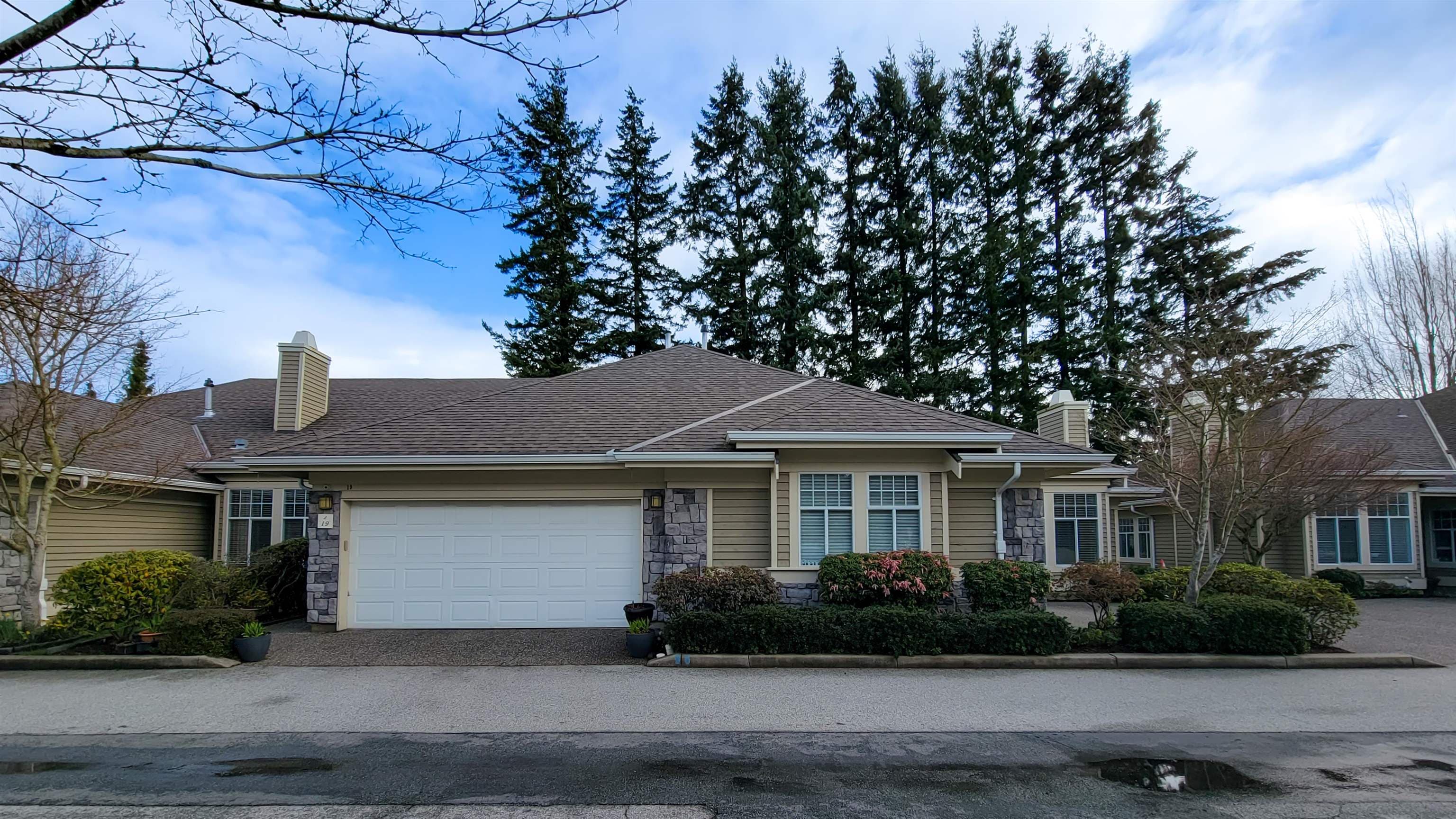 19 - 15677 24 Avenue, Surrey