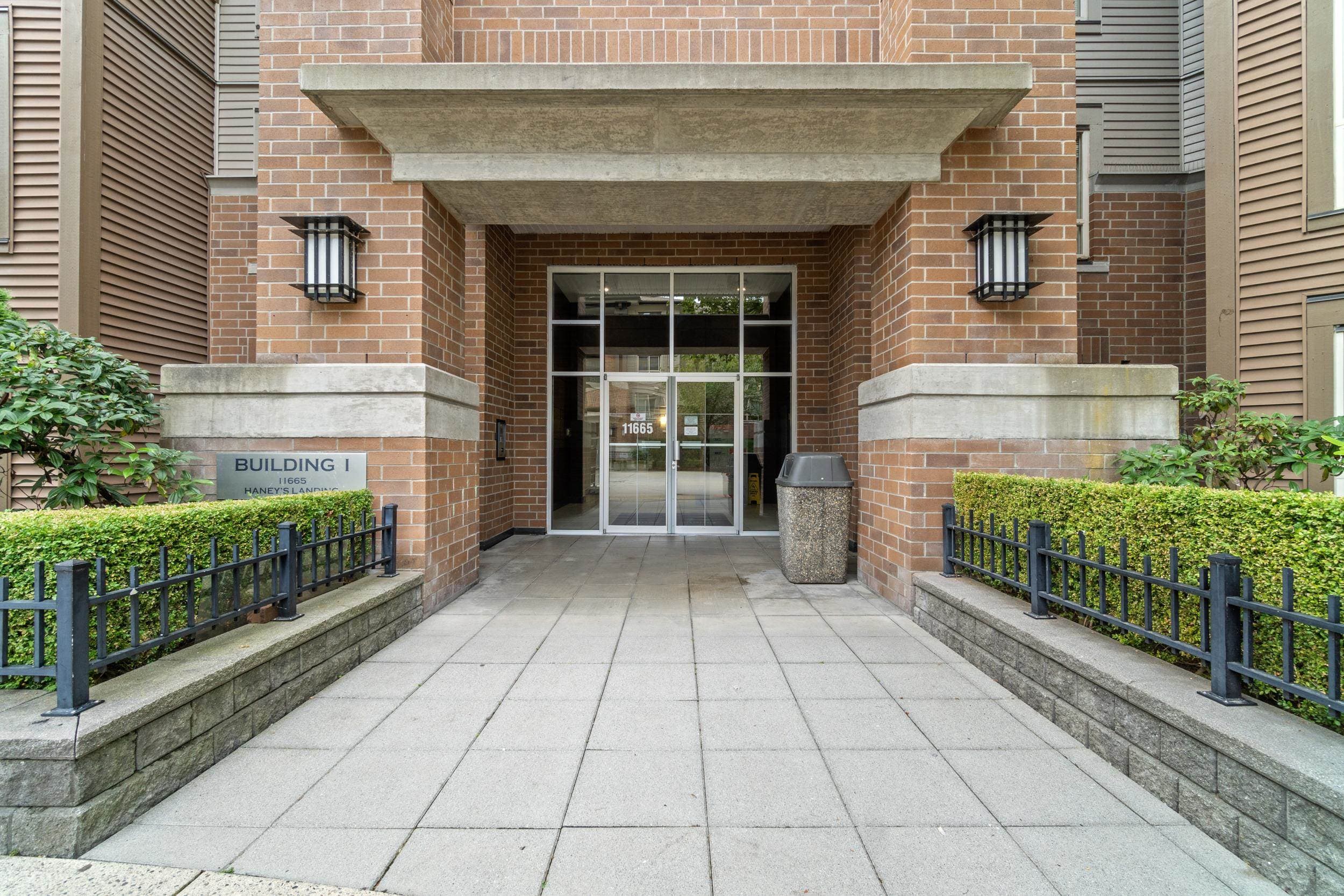 101 - 11665 Haney Bypass, Maple Ridge, V2X 8W9 — photo 2
