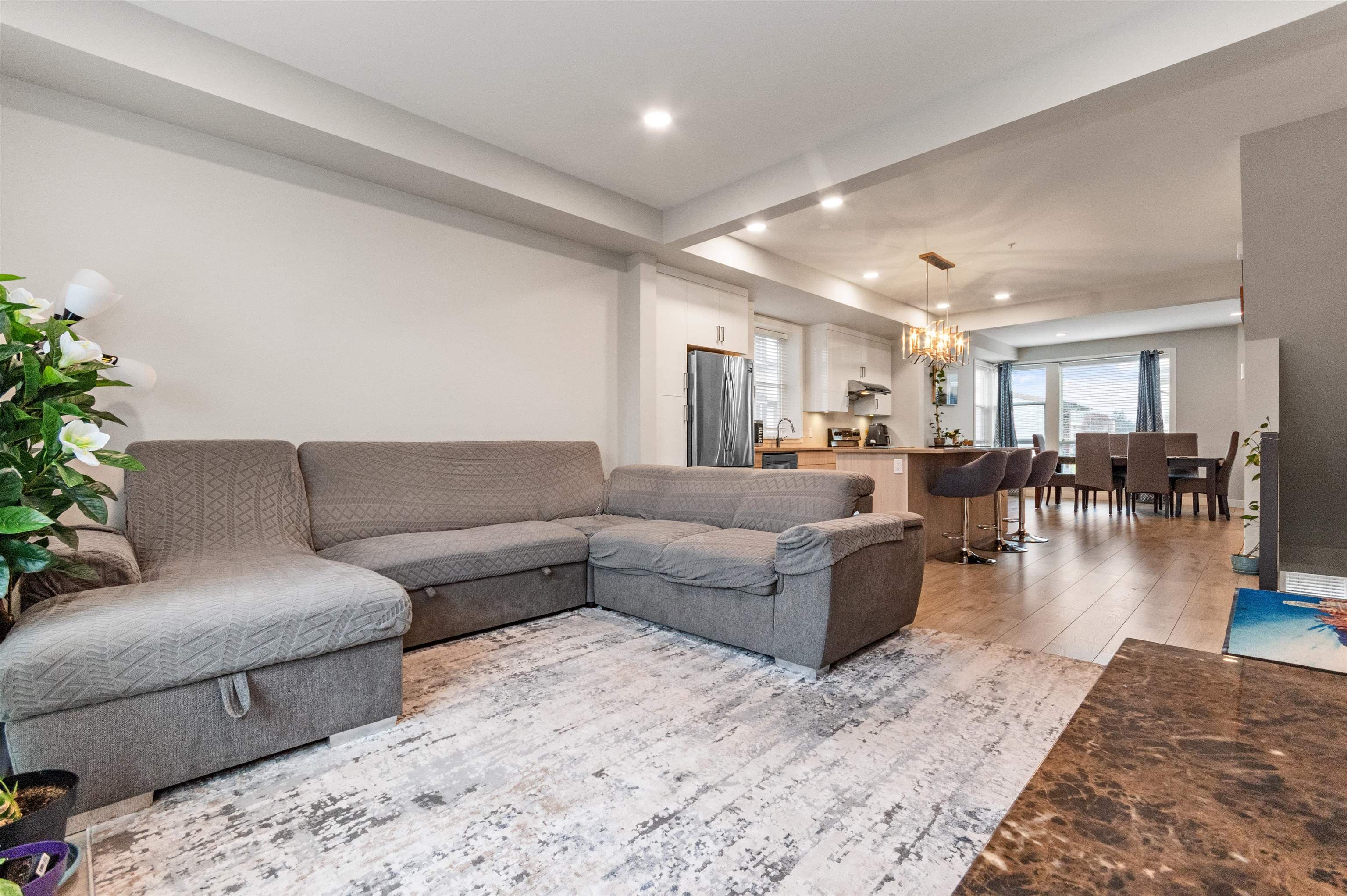 98 - 8413 Midtown Way, Chilliwack, V2P 0G7 — photo 4
