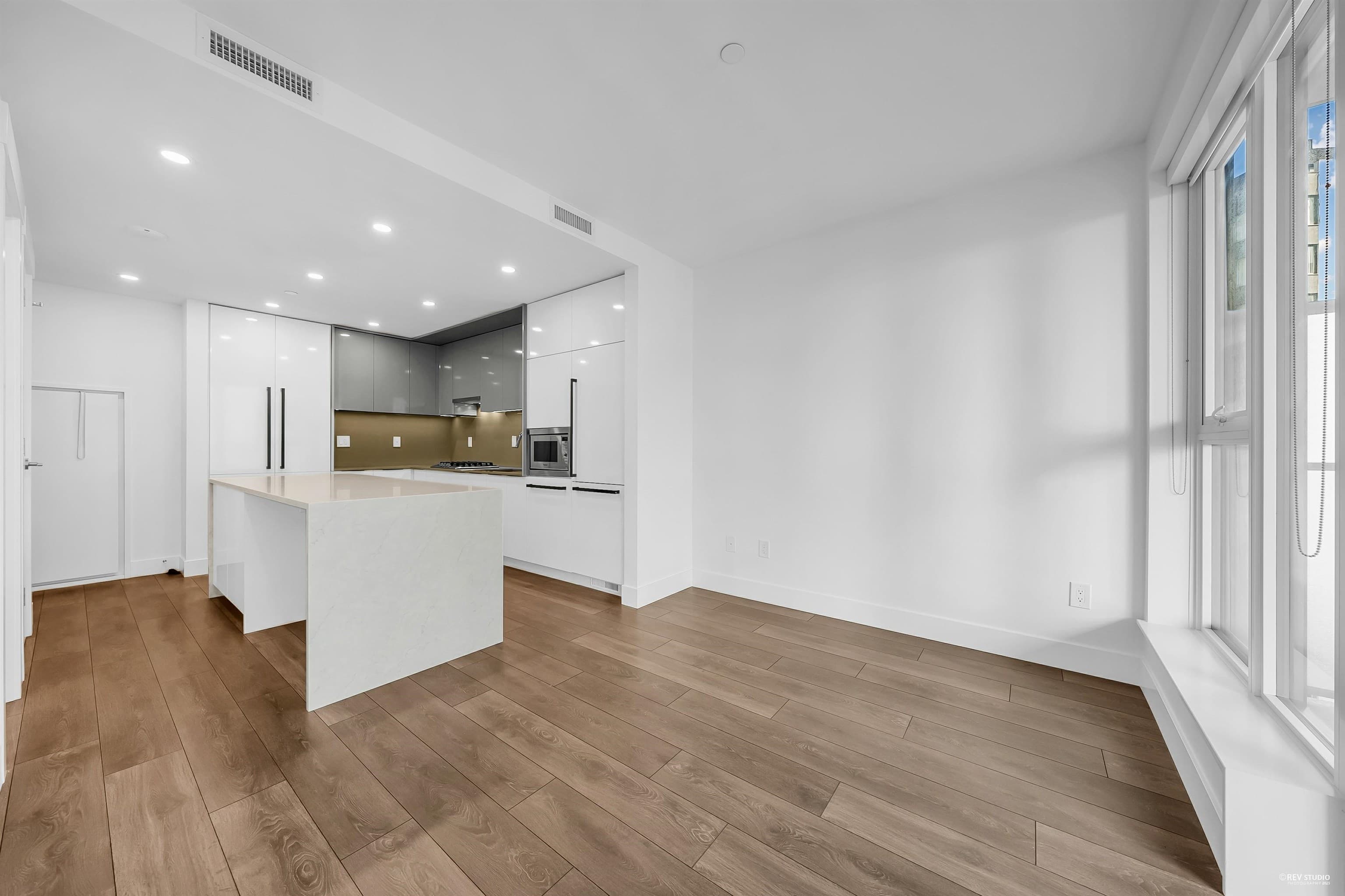 710 - 4711 Hazel Street, Burnaby, V5H 0J9 — photo 5