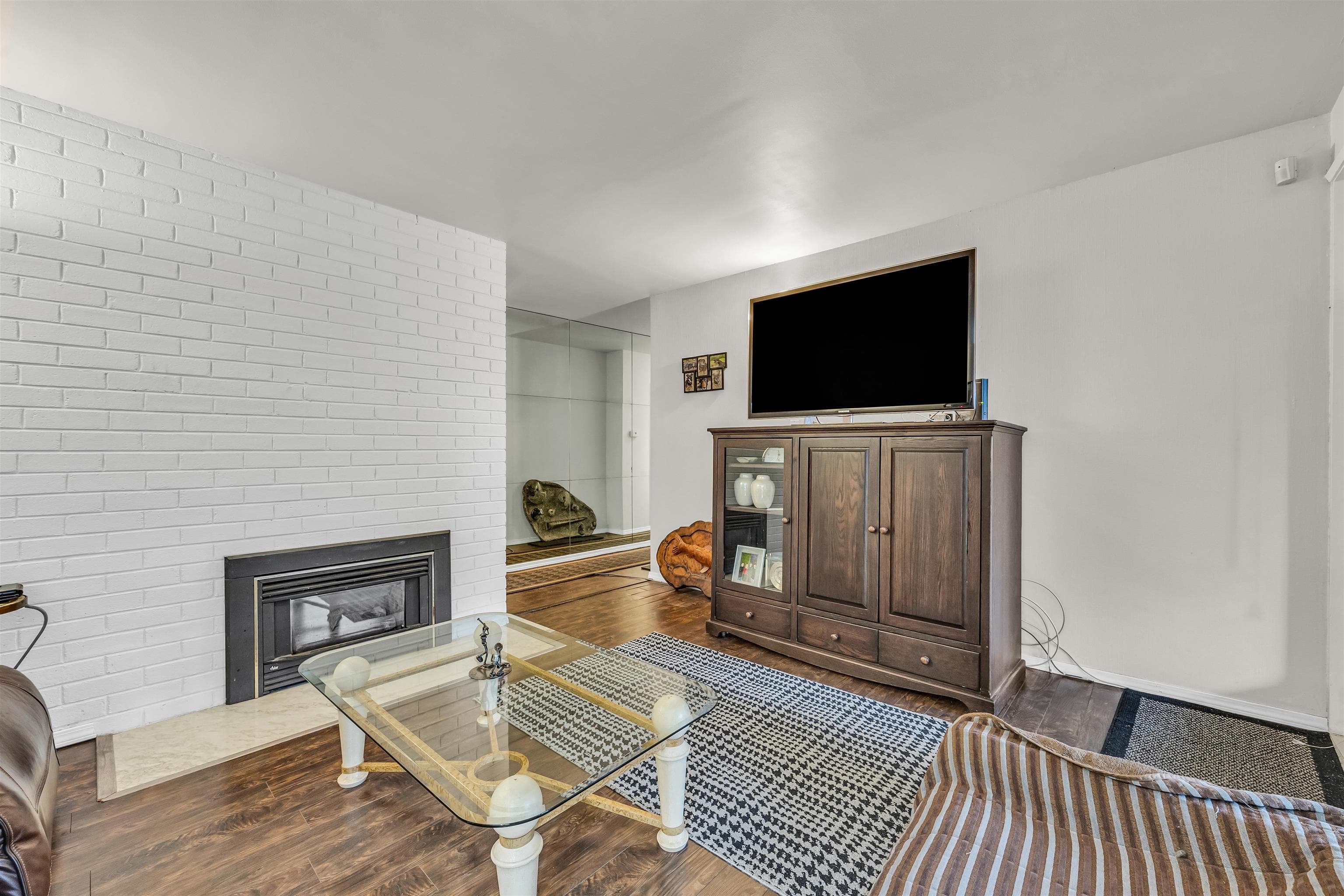 6242 Kitchener Street, Burnaby, V5B 2J4 — photo 5