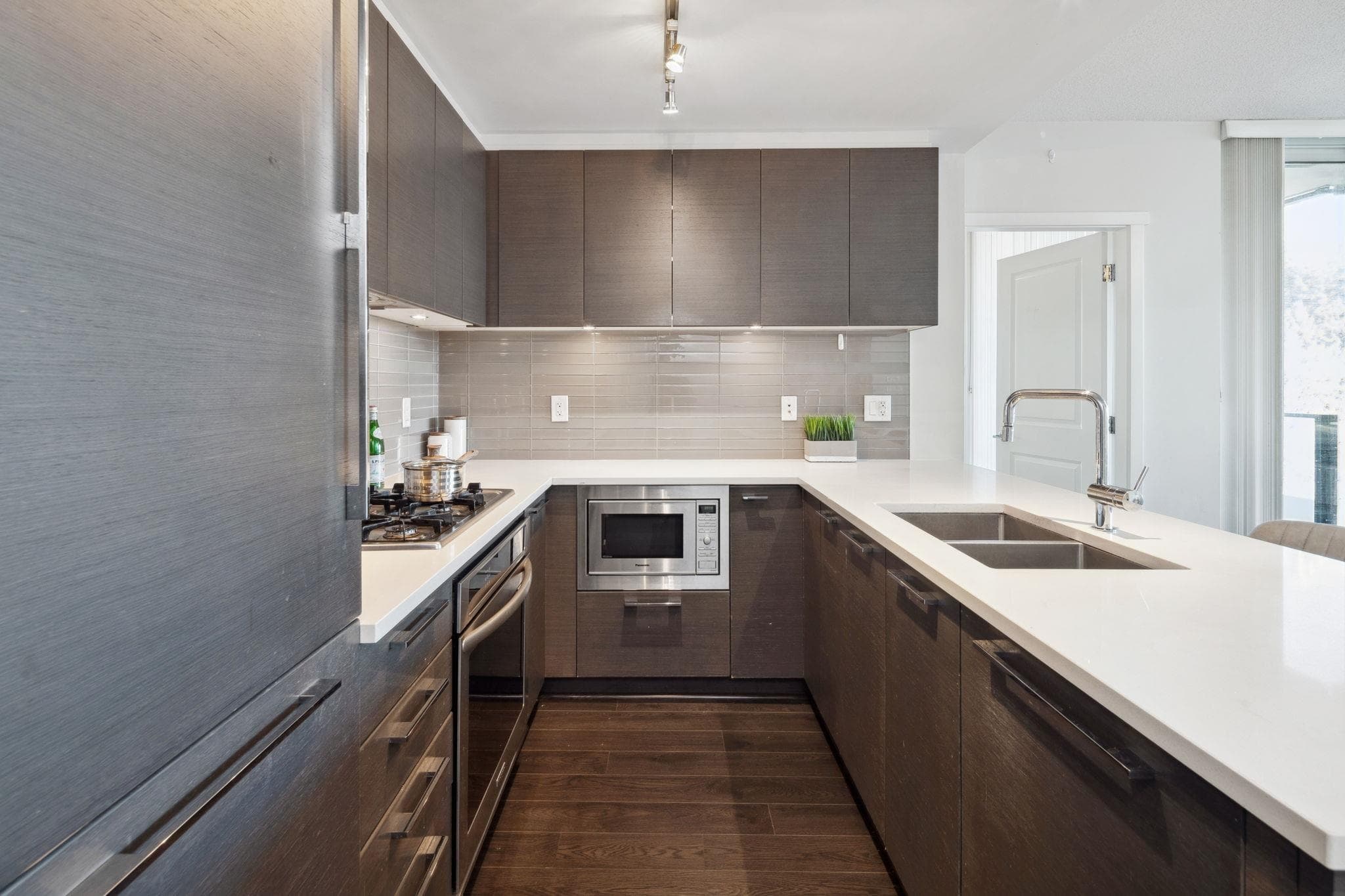 509 - 6658 Dow Avenue, Burnaby, V5H 0C7 — photo 2