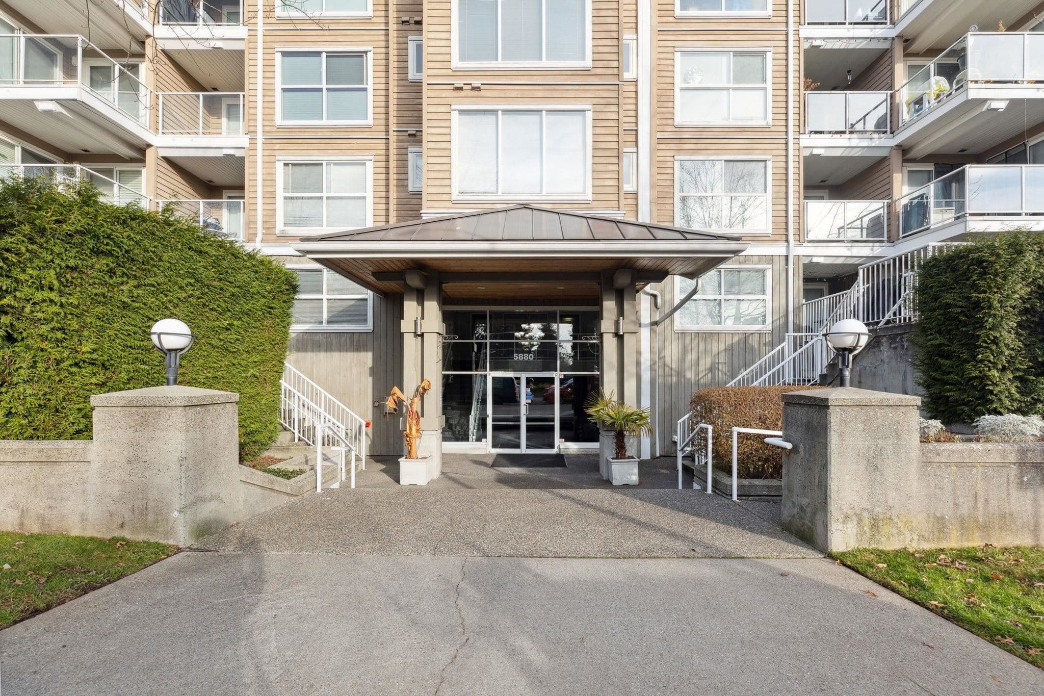 317 - 5880 Dover Crescent, Richmond, V7C 5P5 — photo 4