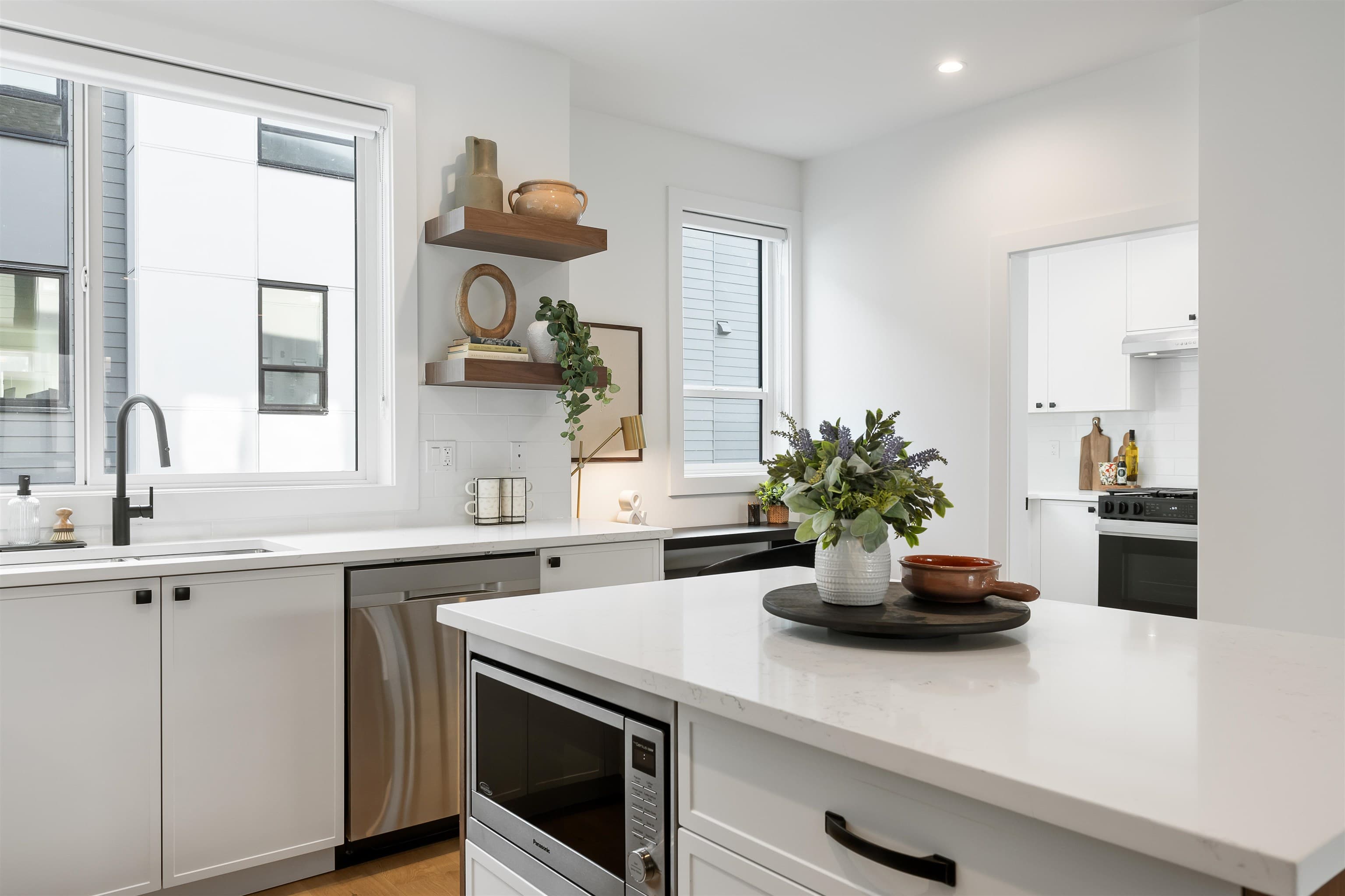 8 - 12635 63 Avenue, Surrey, V0V 0V0 — photo 3