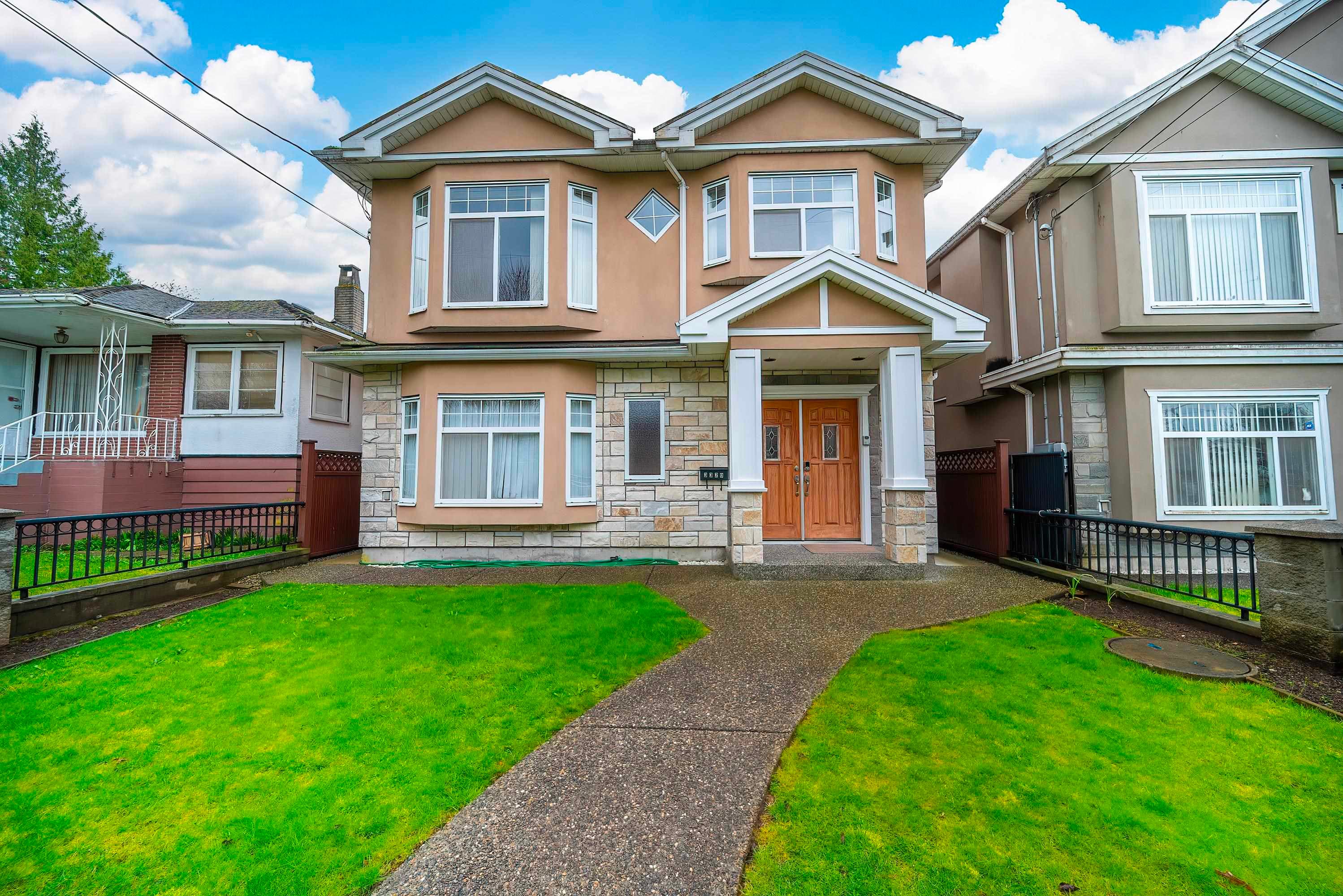 3320 E 43rd Avenue, Vancouver