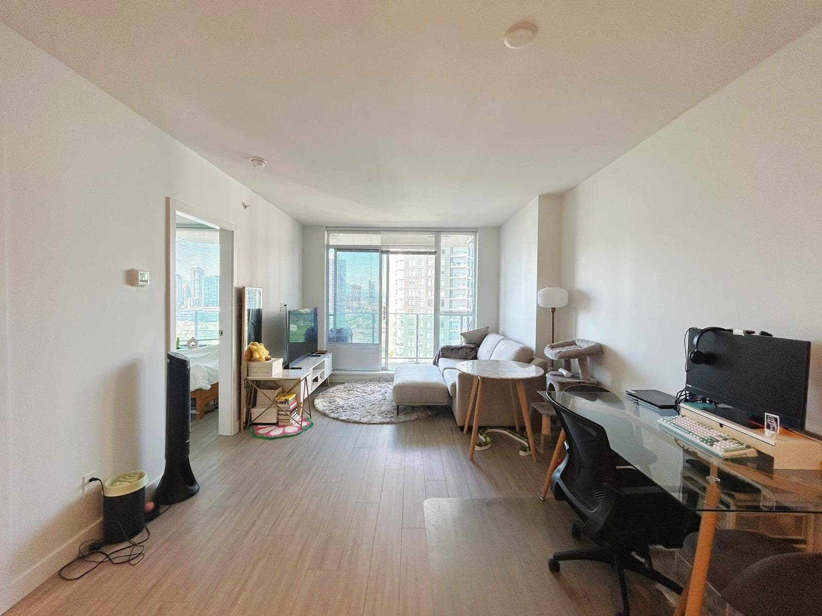 2105 - 13655 Fraser Highway, Surrey, V3T 0P8 — photo 2