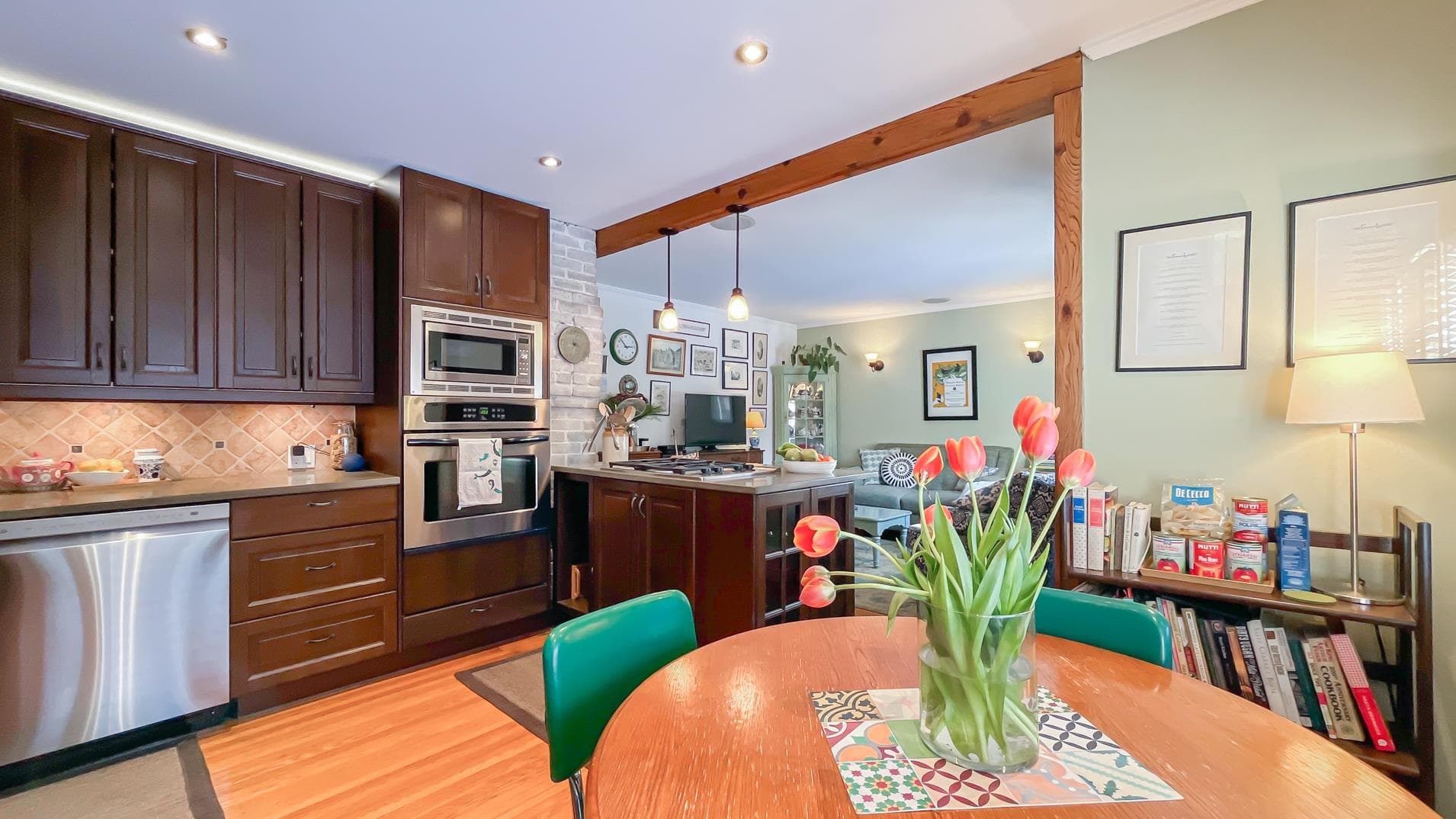 414 Wilson Street, New Westminster, V3L 3R6 — photo 5