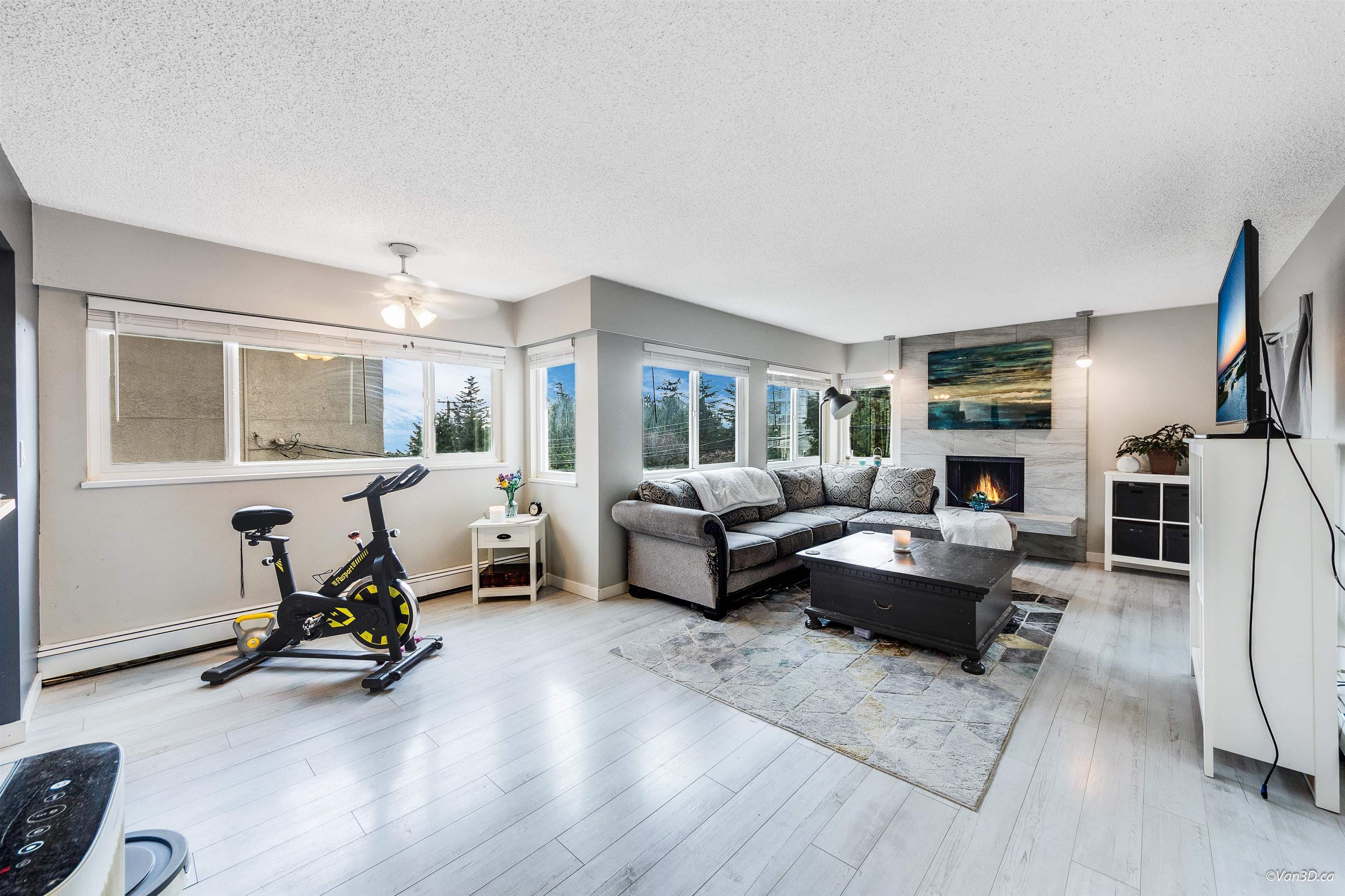 207 - 1381 Martin Street, White Rock, V4B 3W6 — photo 5